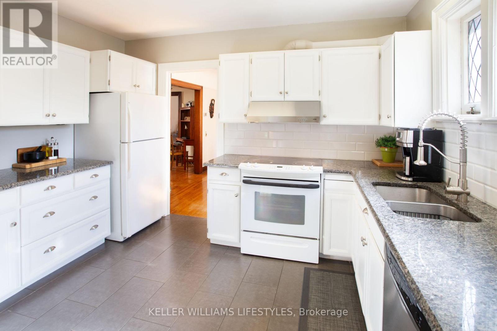 510 Grosvenor Street, London East, Ontario  N5Y 3S9 - Photo 7 - X12444250