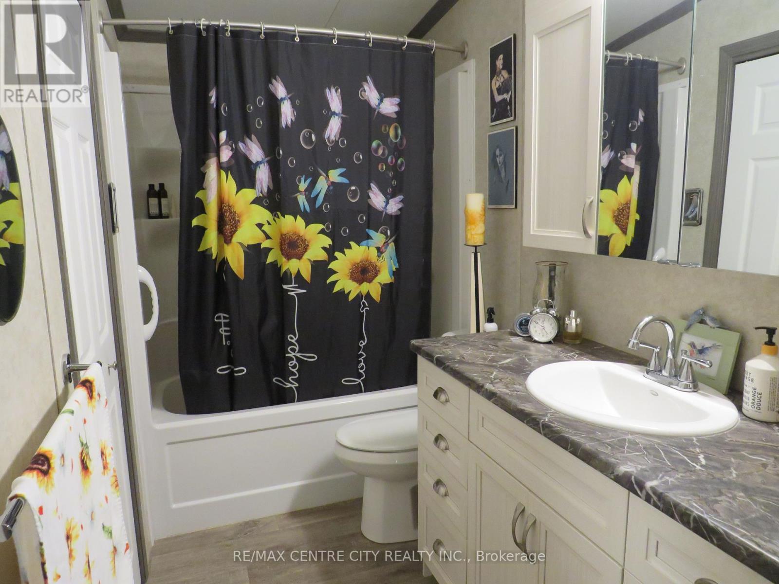 116 - 22790 Amiens Road, Middlesex Centre (Komoka), Ontario  N0L 1R0 - Photo 13 - X12444254