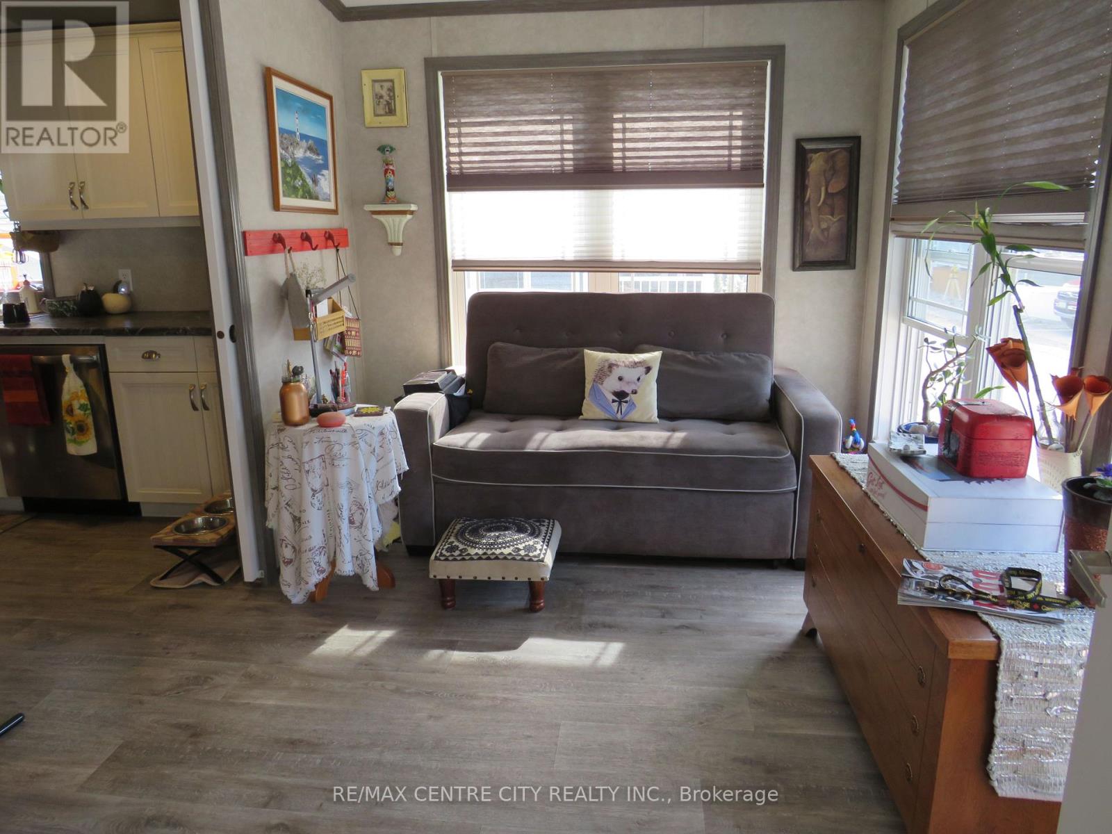 116 - 22790 Amiens Road, Middlesex Centre (Komoka), Ontario  N0L 1R0 - Photo 4 - X12444254