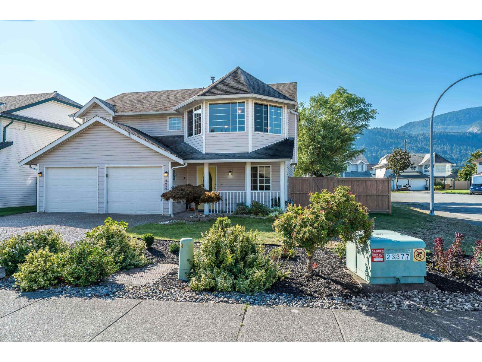 44546 Moore Avenue, Sardis South, Chilliwack, British Columbia  V2R 5K3 - Photo 3 - R3055229