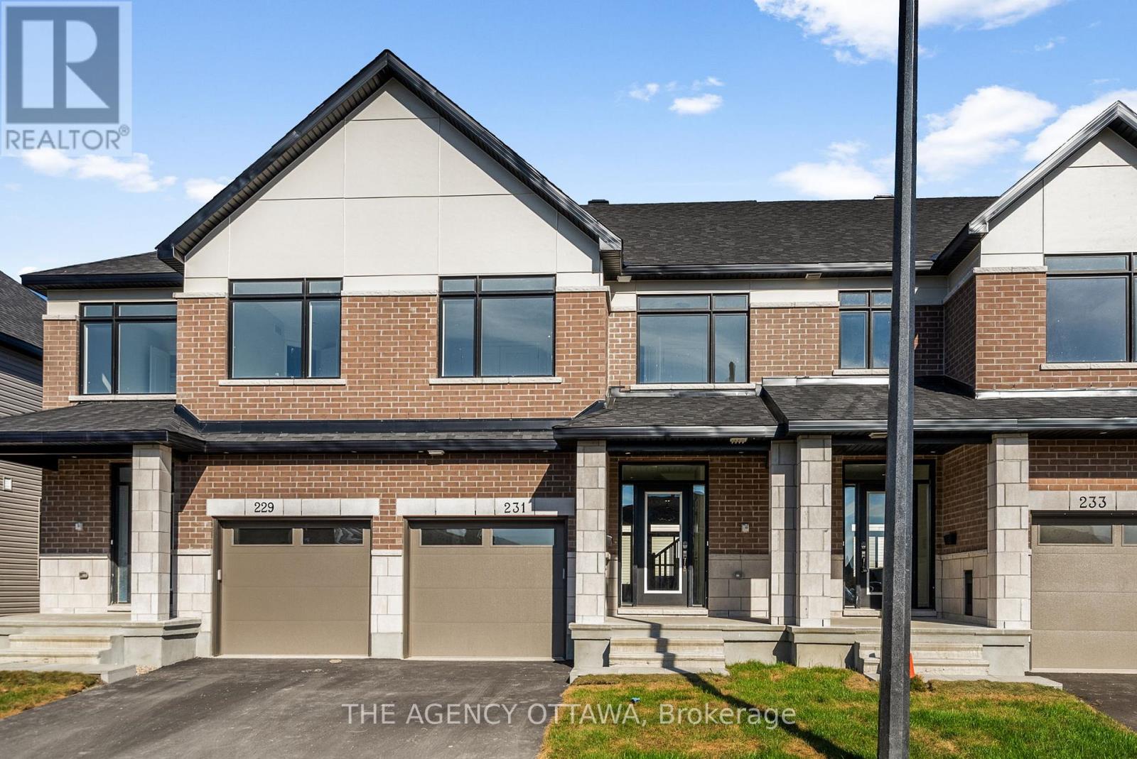 231 GRETSCH ROAD, Ottawa, Ontario