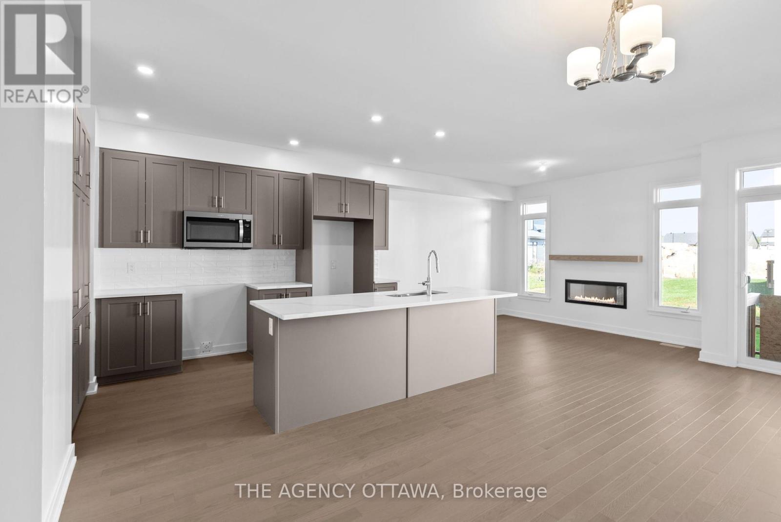 231 Gretsch Road, Ottawa, Ontario  K1T 0X2 - Photo 10 - X12444231