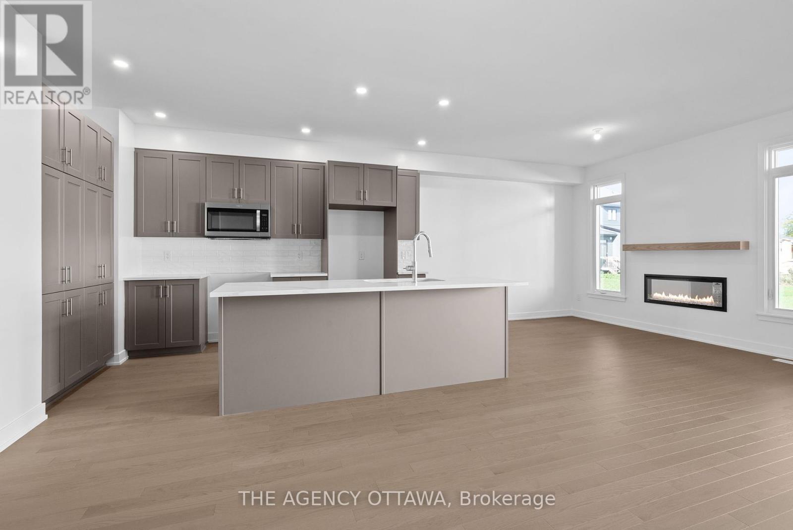 231 Gretsch Road, Ottawa, Ontario  K1T 0X2 - Photo 11 - X12444231