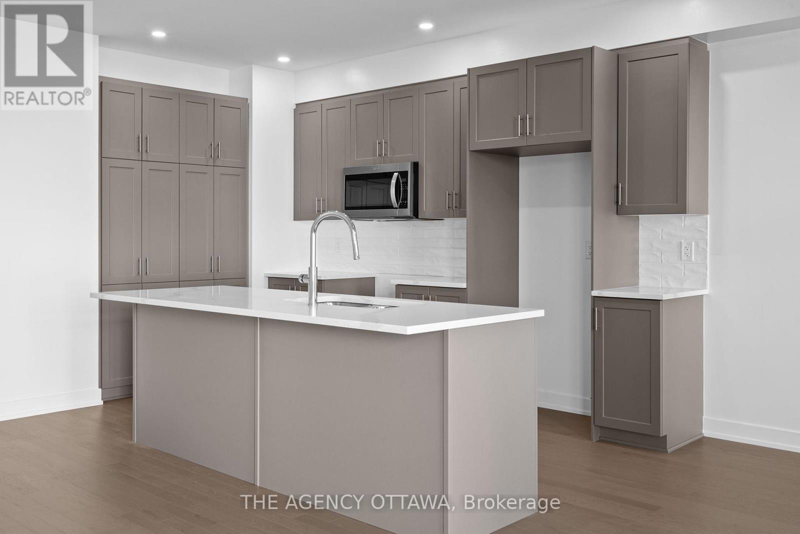 231 Gretsch Road, Ottawa, Ontario  K1T 0X2 - Photo 15 - X12444231