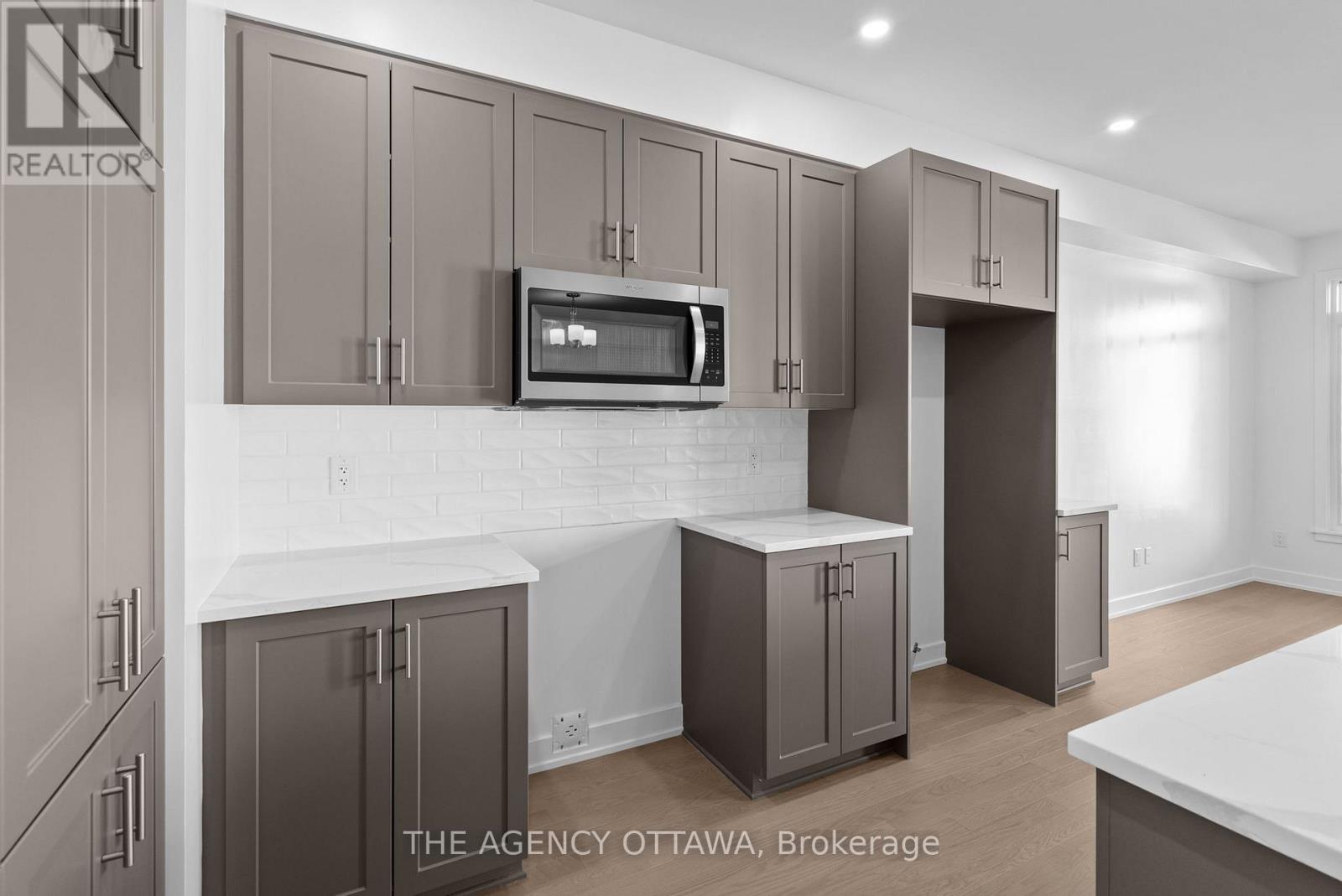 231 Gretsch Road, Ottawa, Ontario  K1T 0X2 - Photo 16 - X12444231