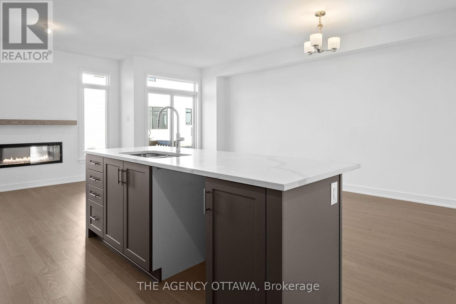 231 Gretsch Road, Ottawa, Ontario  K1T 0X2 - Photo 17 - X12444231