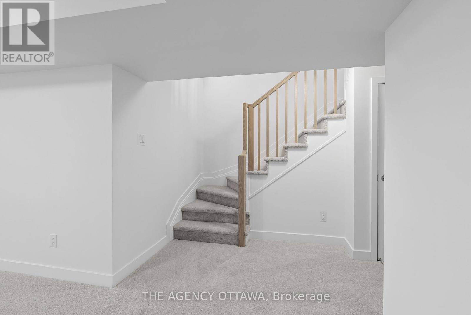 231 Gretsch Road, Ottawa, Ontario  K1T 0X2 - Photo 35 - X12444231