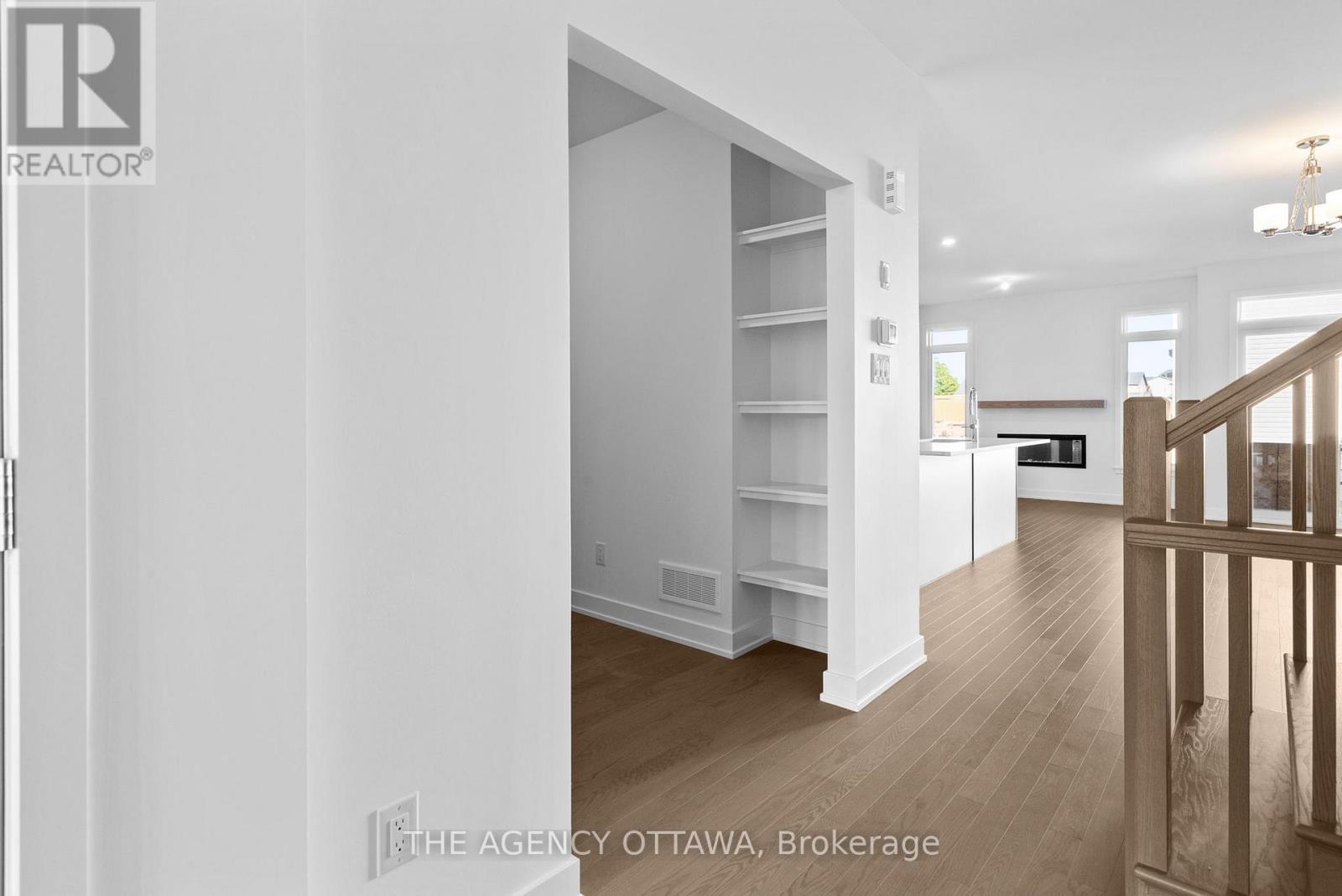 231 Gretsch Road, Ottawa, Ontario  K1T 0X2 - Photo 6 - X12444231