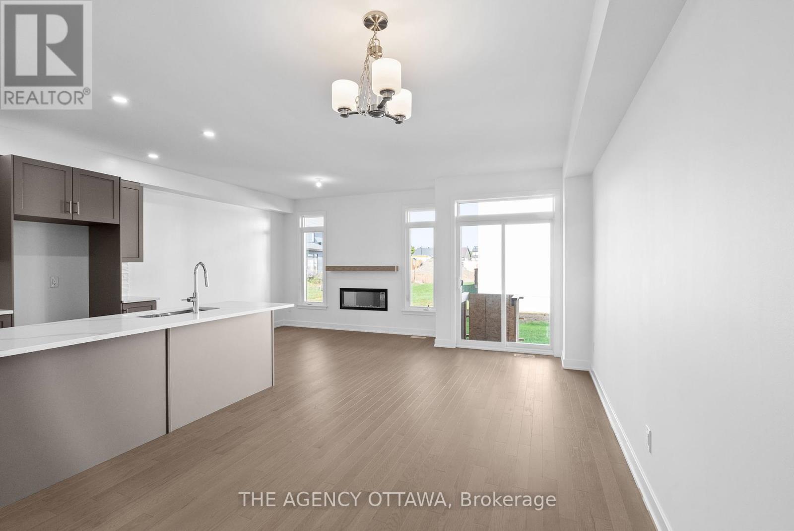 231 Gretsch Road, Ottawa, Ontario  K1T 0X2 - Photo 8 - X12444231