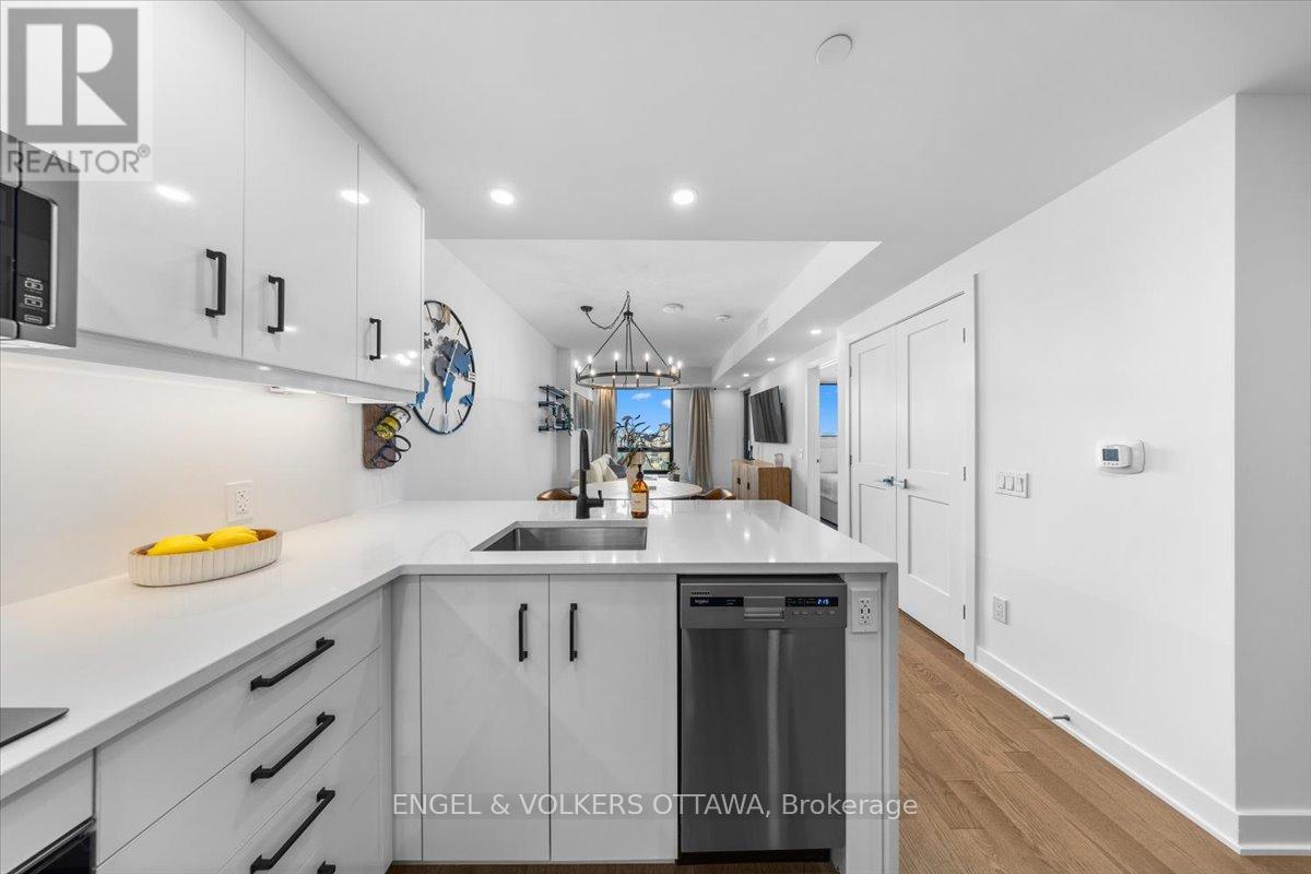 1704 - 340 Queen Street, Ottawa, Ontario  K1R 0G1 - Photo 5 - X12444294