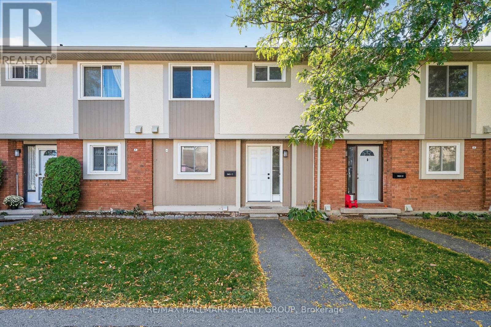 3921C OLD RICHMOND ROAD, Ottawa, Ontario