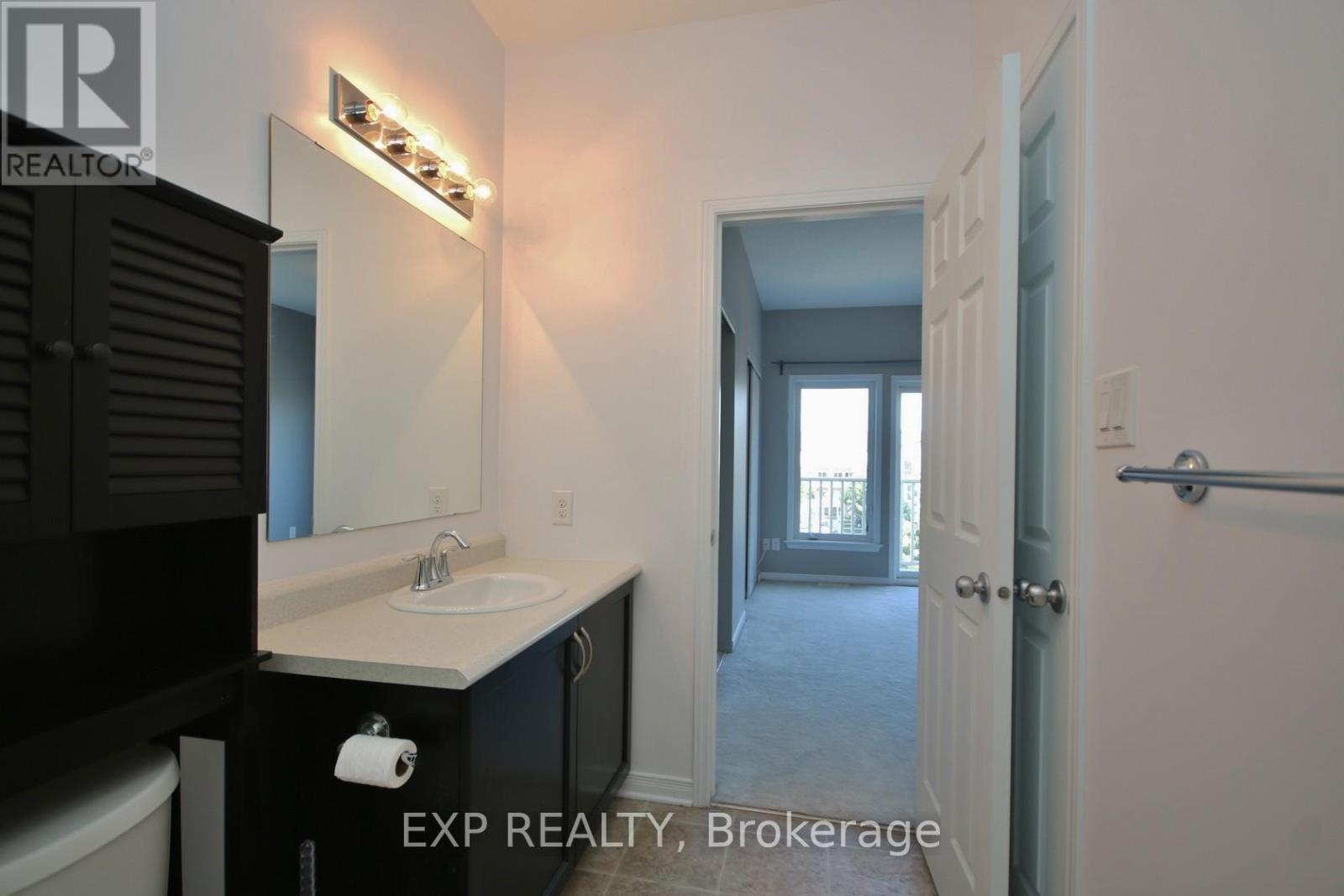 57 - 162 Urbancrest Private, Ottawa, Ontario  K2J 2S7 - Photo 24 - X12444319