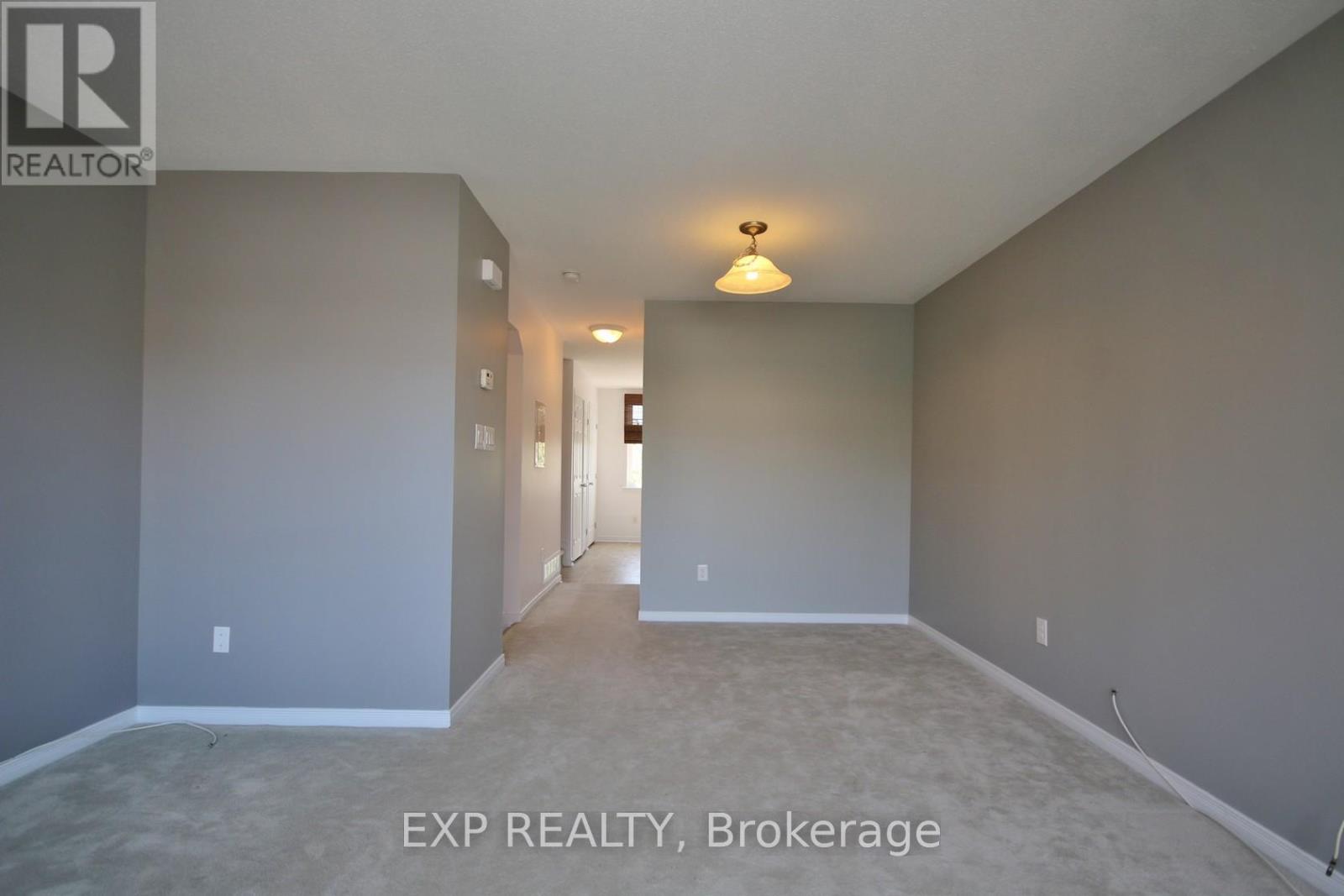 57 - 162 Urbancrest Private, Ottawa, Ontario  K2J 2S7 - Photo 9 - X12444319