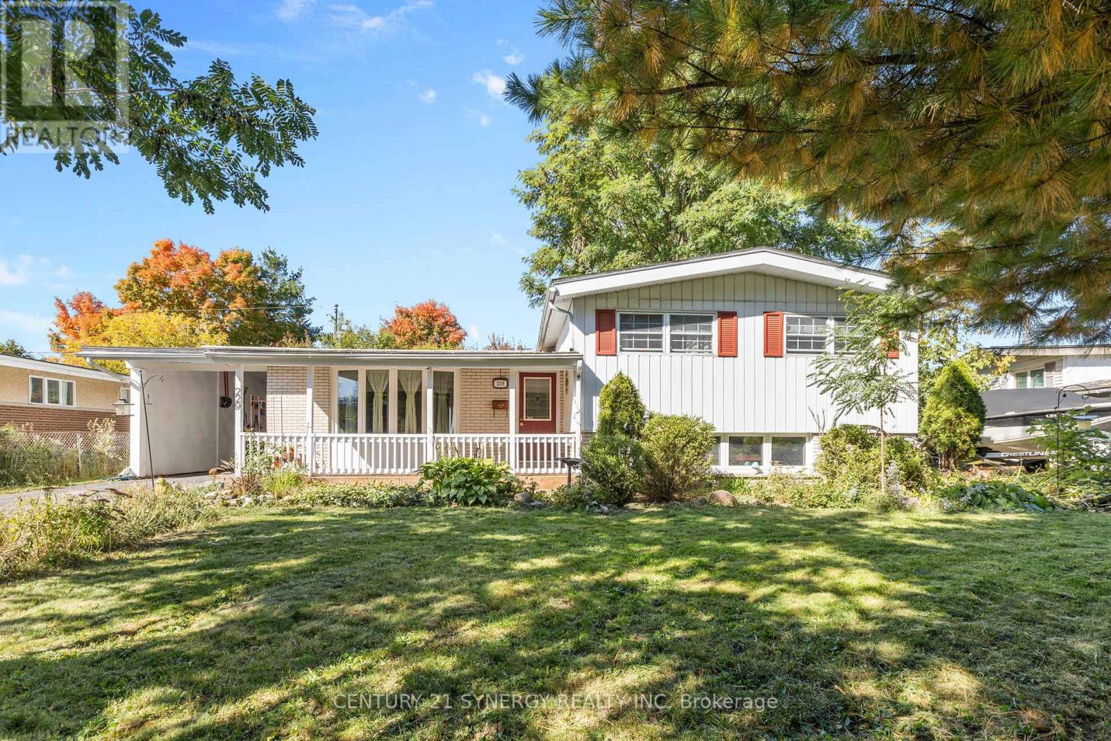 229 KENNEDY LANE W, Ottawa, Ontario
