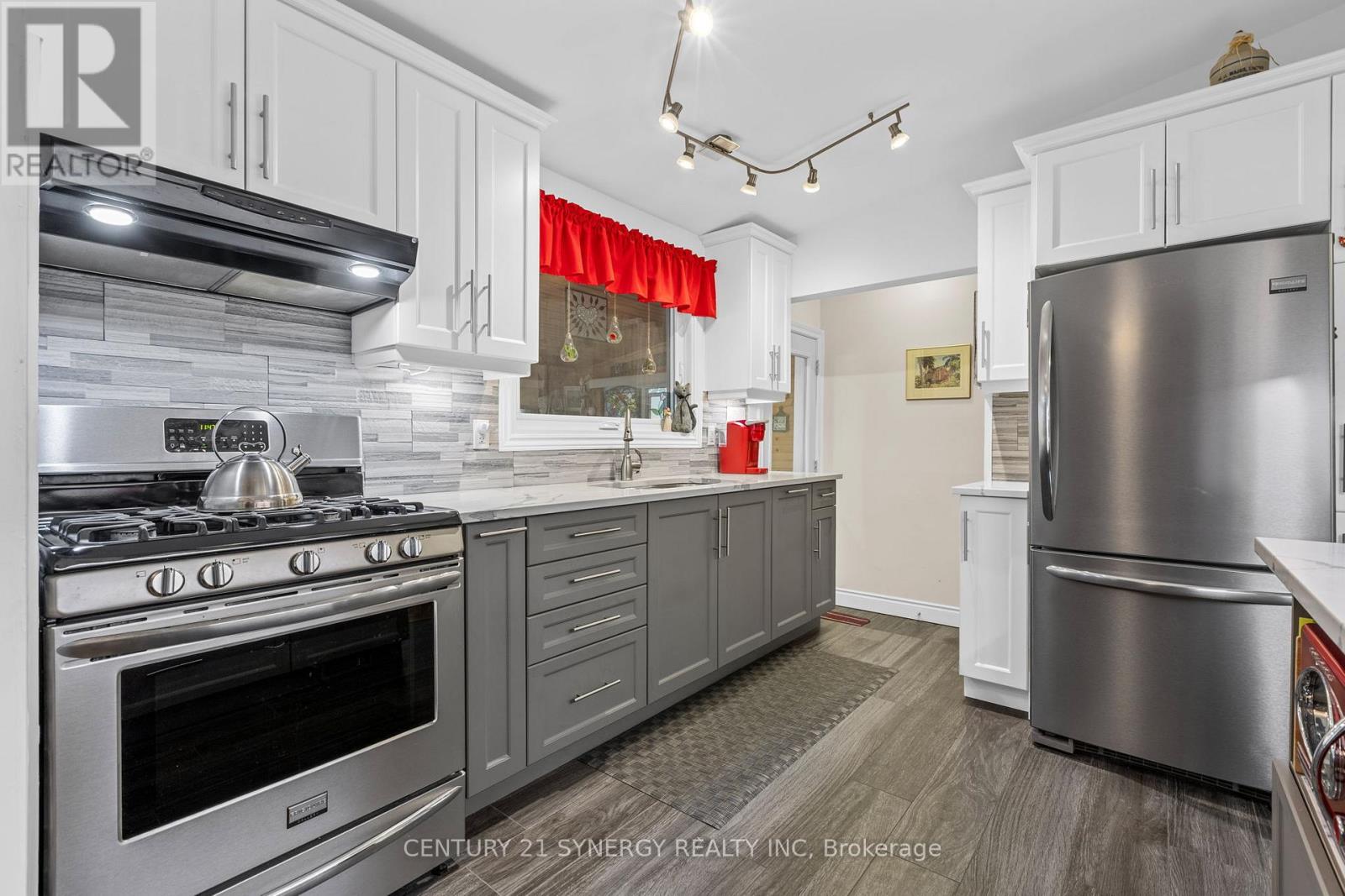 229 Kennedy Lane W, Ottawa, Ontario  K1E 1G5 - Photo 15 - X12444327