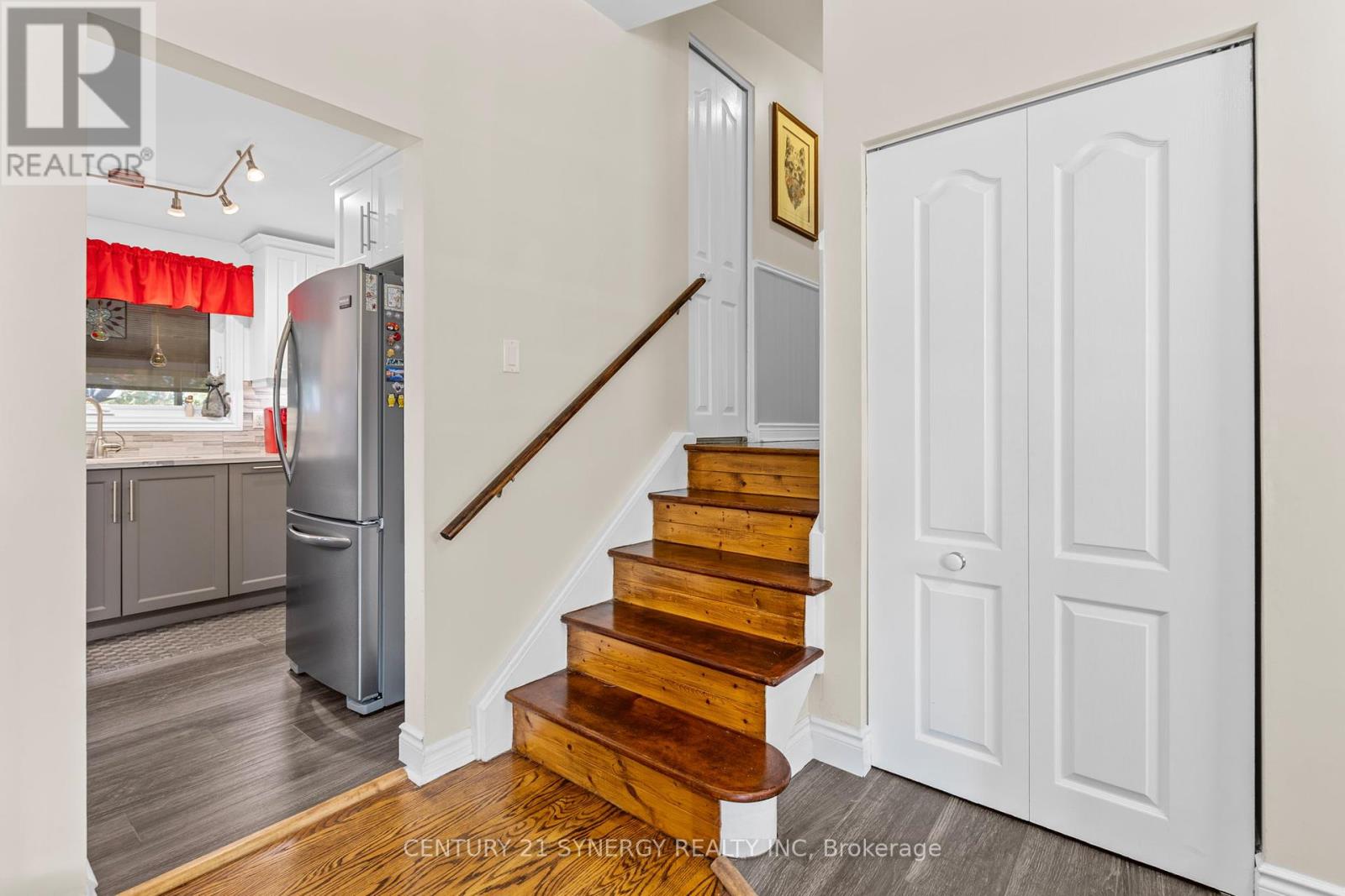 229 Kennedy Lane W, Ottawa, Ontario  K1E 1G5 - Photo 20 - X12444327