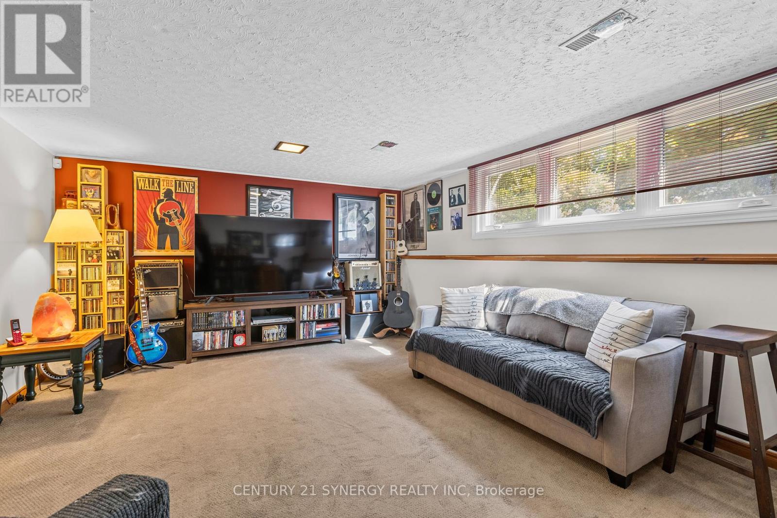 229 Kennedy Lane W, Ottawa, Ontario  K1E 1G5 - Photo 29 - X12444327