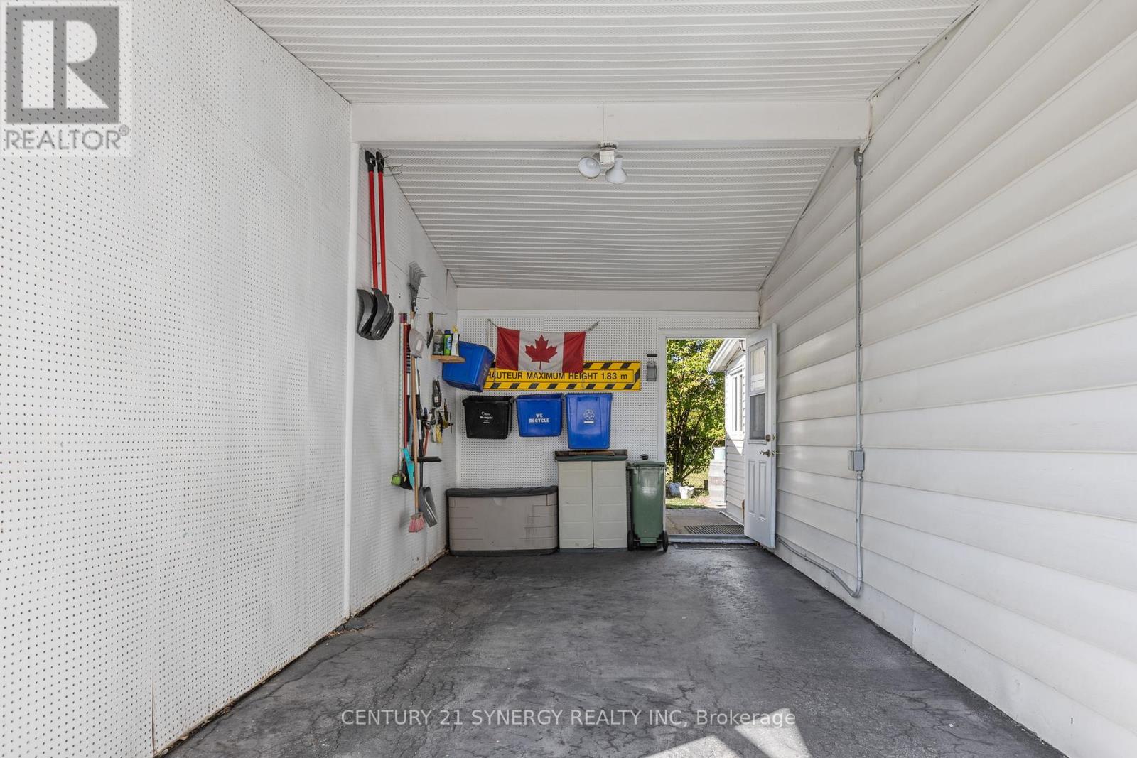 229 Kennedy Lane W, Ottawa, Ontario  K1E 1G5 - Photo 34 - X12444327