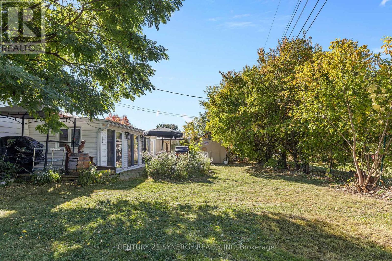 229 Kennedy Lane W, Ottawa, Ontario  K1E 1G5 - Photo 38 - X12444327