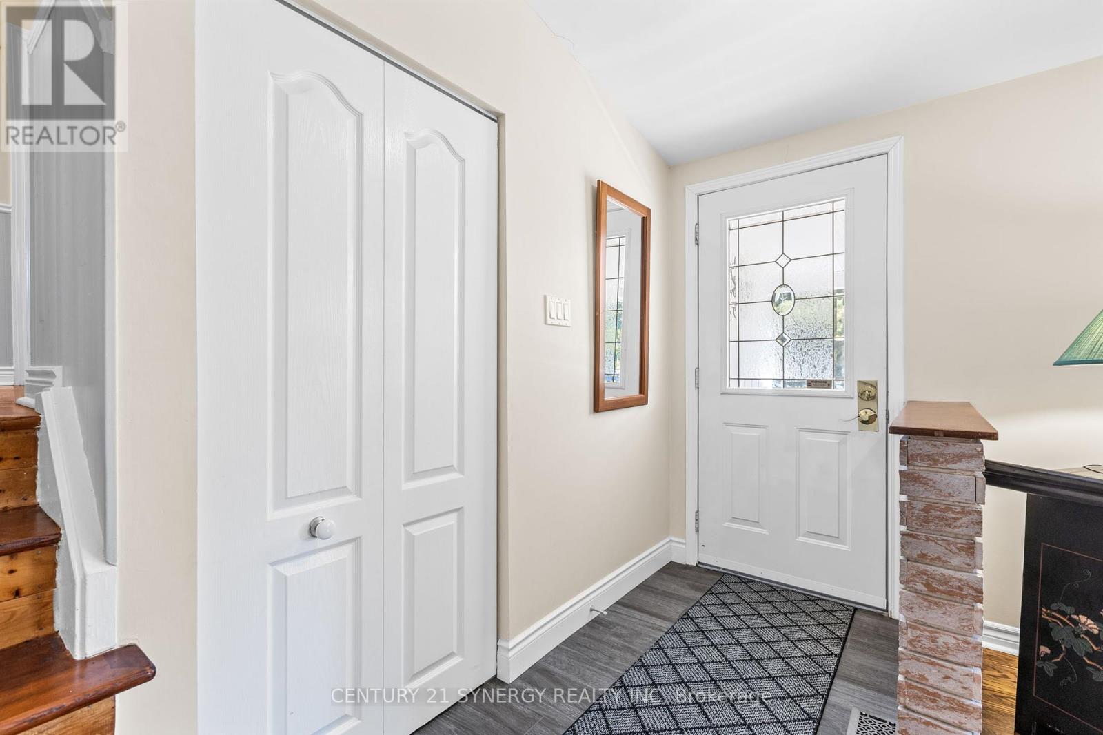 229 Kennedy Lane W, Ottawa, Ontario  K1E 1G5 - Photo 8 - X12444327