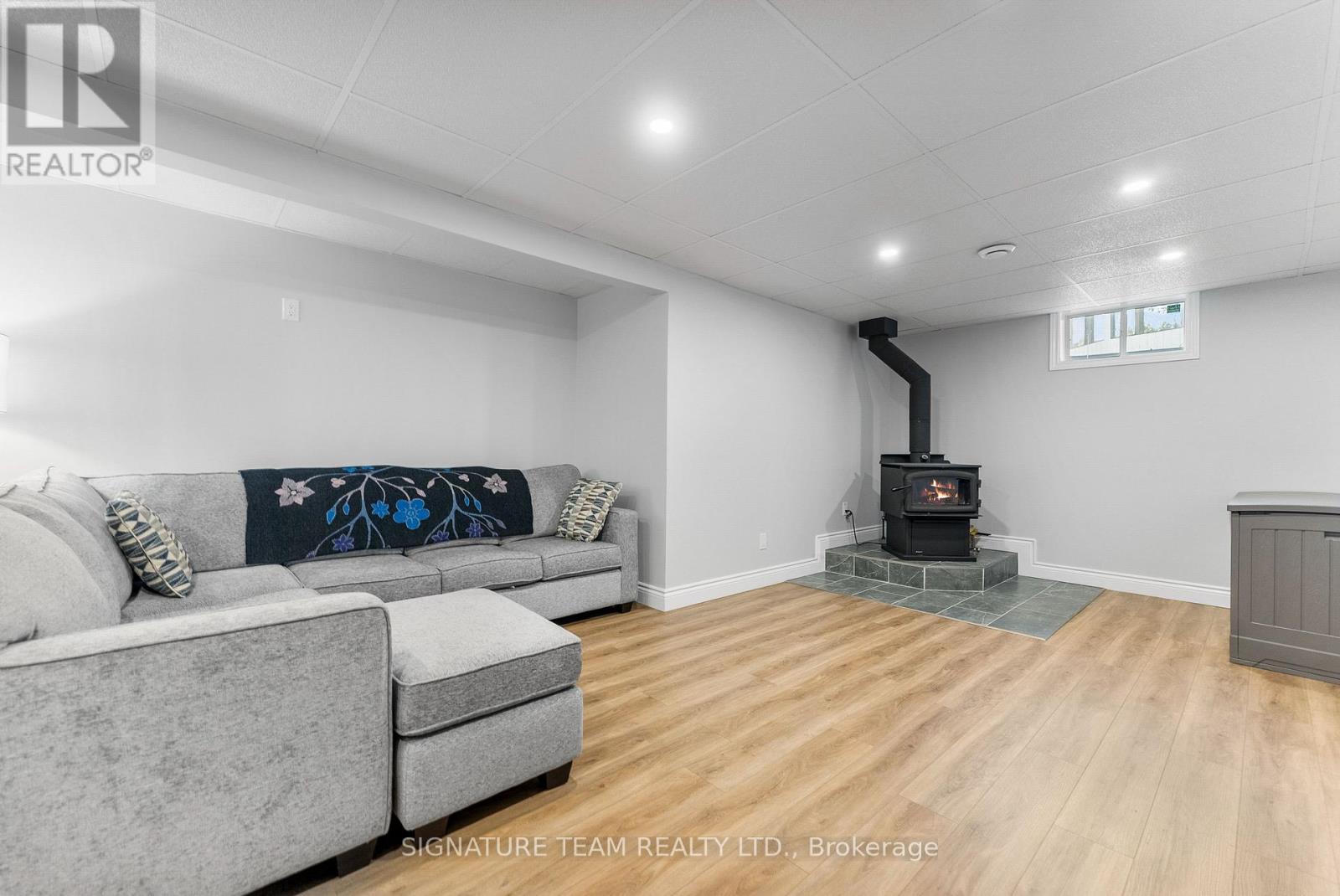 47 Sunrise Road, Killaloe, Ontario  K0J 2J0 - Photo 13 - X12444336