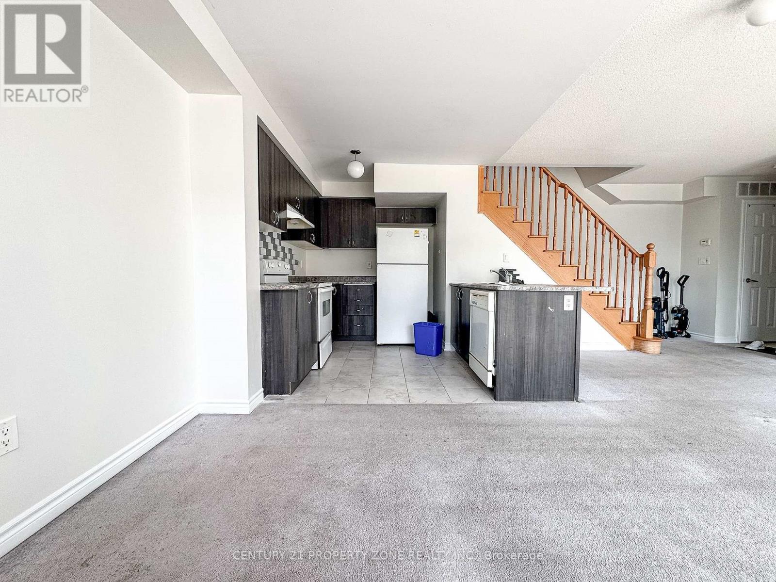 155 - 200 Veterans Drive, Brampton, Ontario  L7A 5K7 - Photo 10 - W12382629