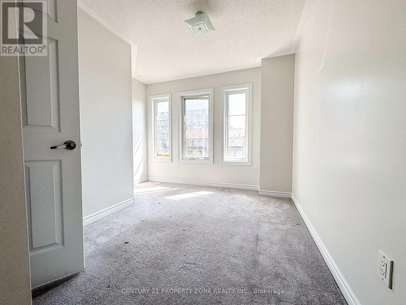 155 - 200 Veterans Drive, Brampton, Ontario  L7A 5K7 - Photo 20 - W12382629