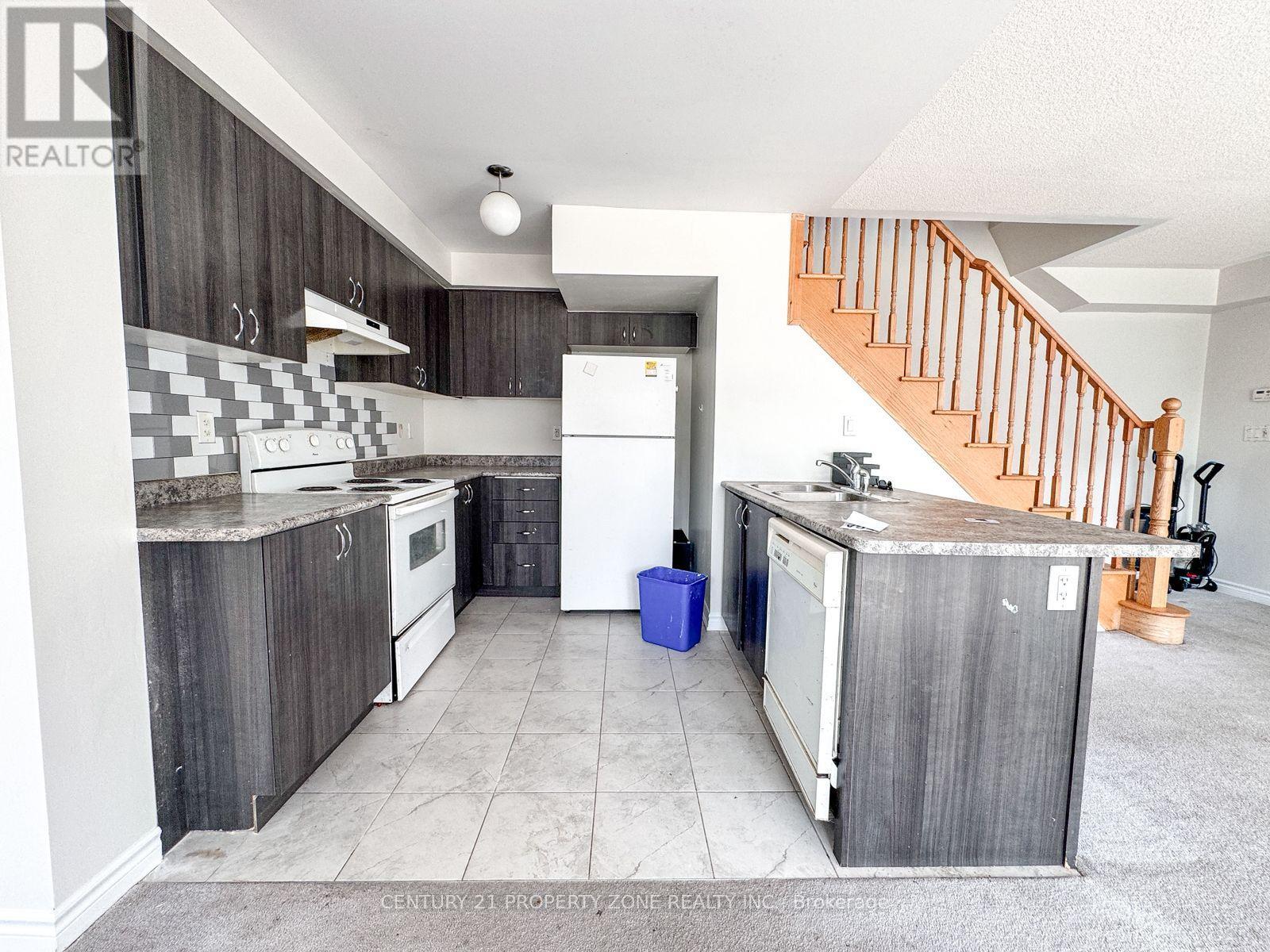 155 - 200 Veterans Drive, Brampton, Ontario  L7A 5K7 - Photo 9 - W12382629