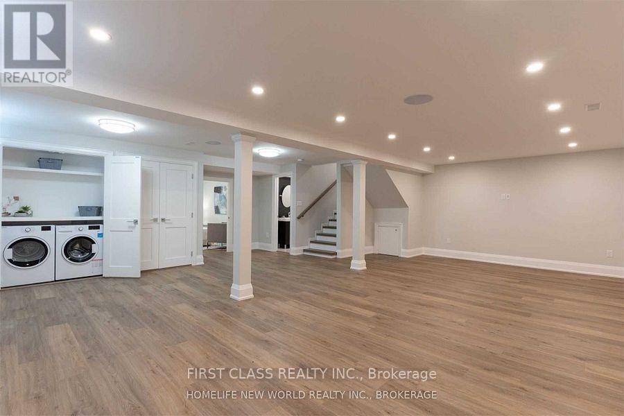 1684 Angela Crescent, Mississauga, Ontario  L5J 1B9 - Photo 21 - W12382872