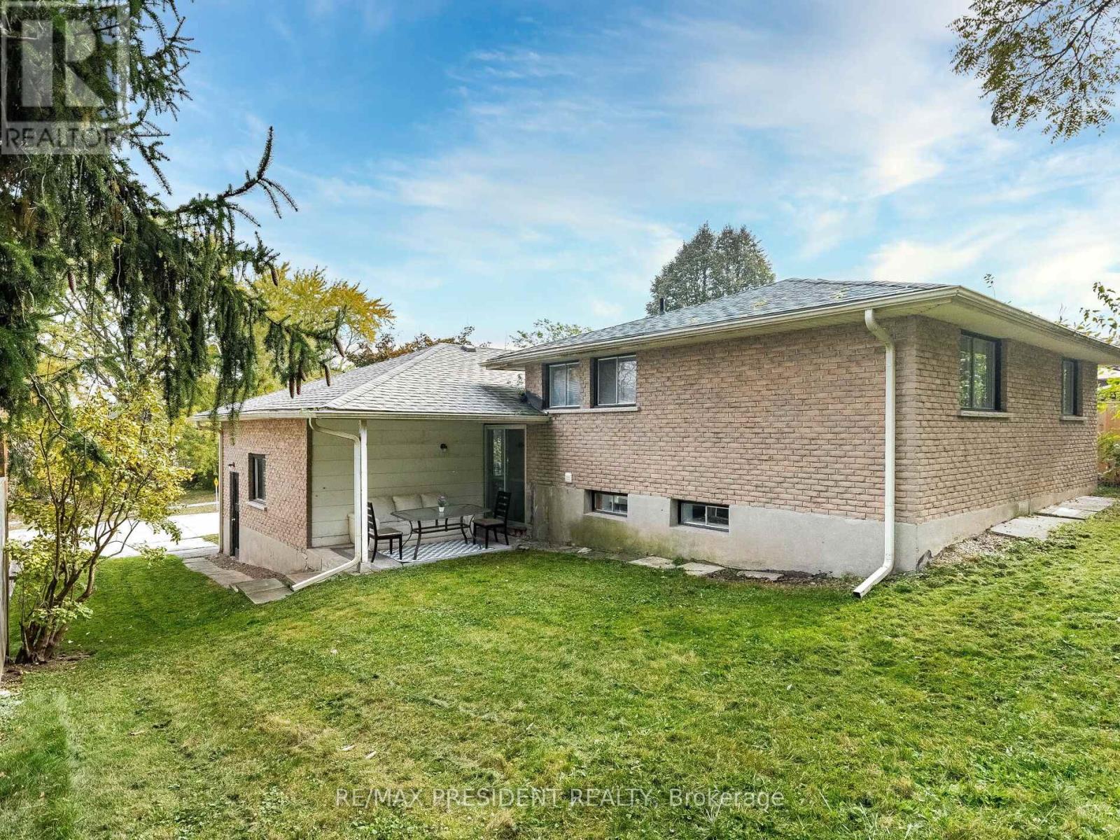 197 Blair Road, Cambridge, Ontario  N1S 2J7 - Photo 46 - X12398501