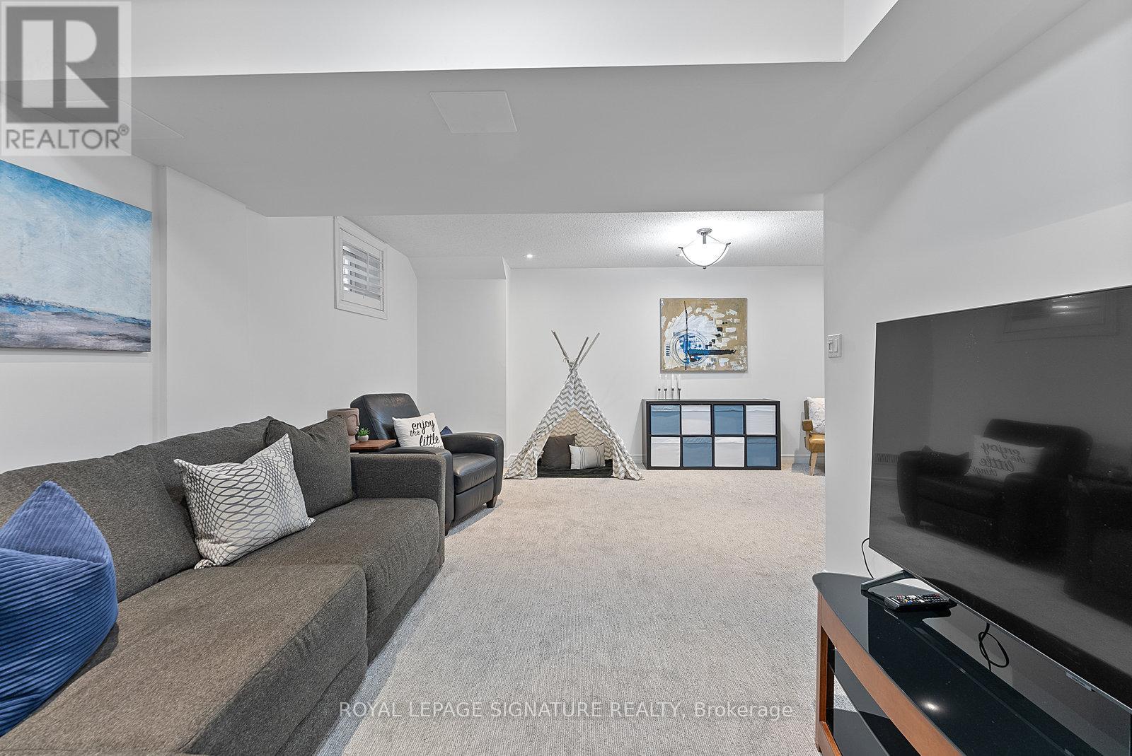 27 - 2410 Woodward Avenue, Burlington, Ontario  L7R 1T9 - Photo 42 - W12444161