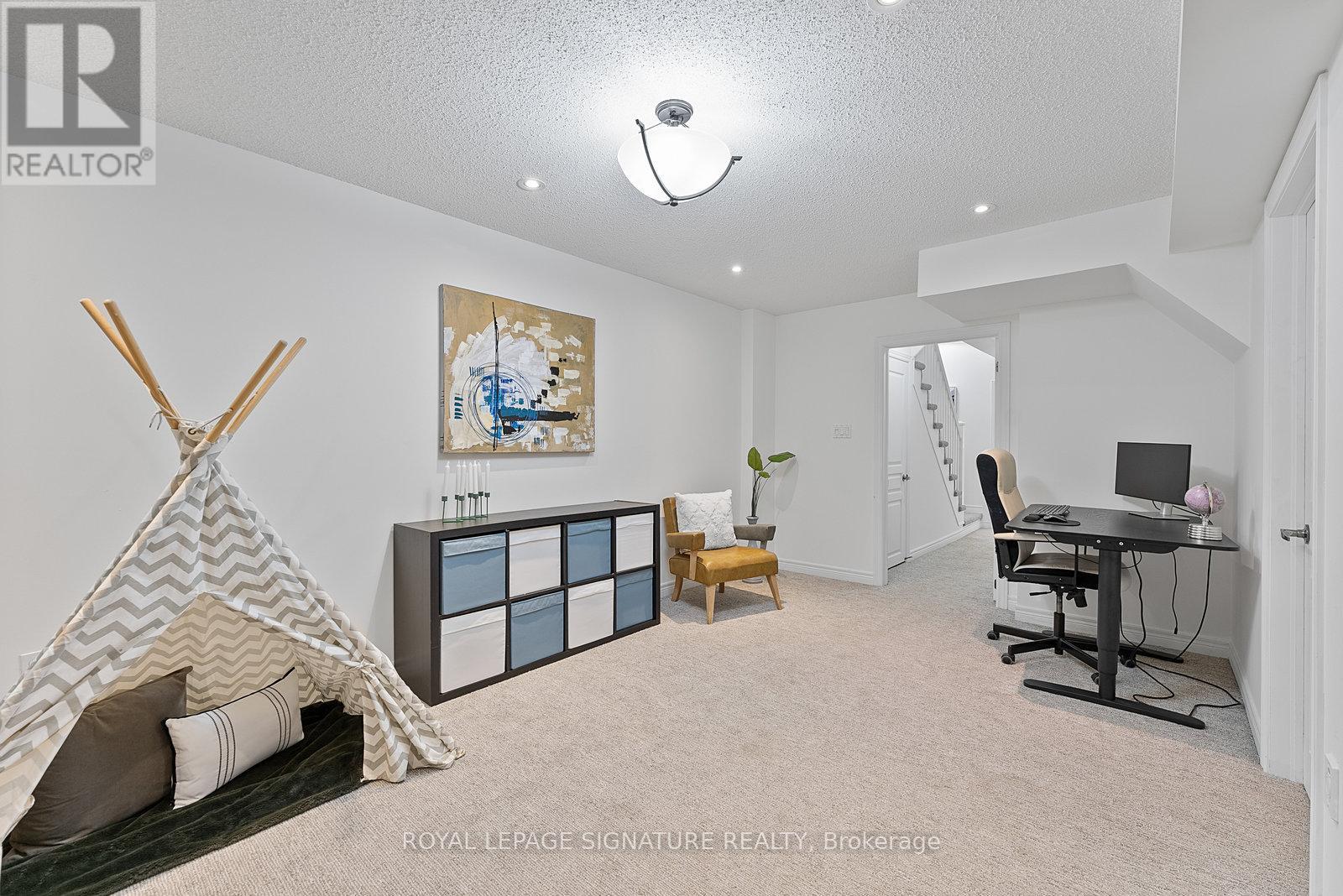 27 - 2410 Woodward Avenue, Burlington, Ontario  L7R 1T9 - Photo 43 - W12444161