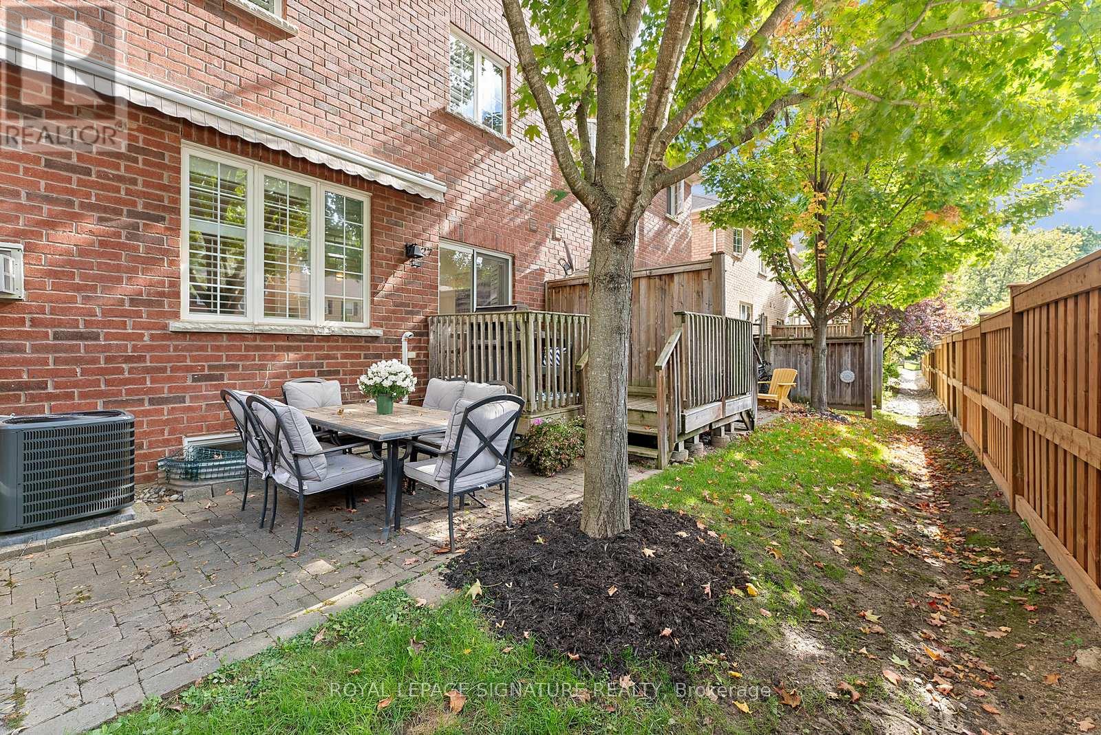27 - 2410 Woodward Avenue, Burlington, Ontario  L7R 1T9 - Photo 48 - W12444161