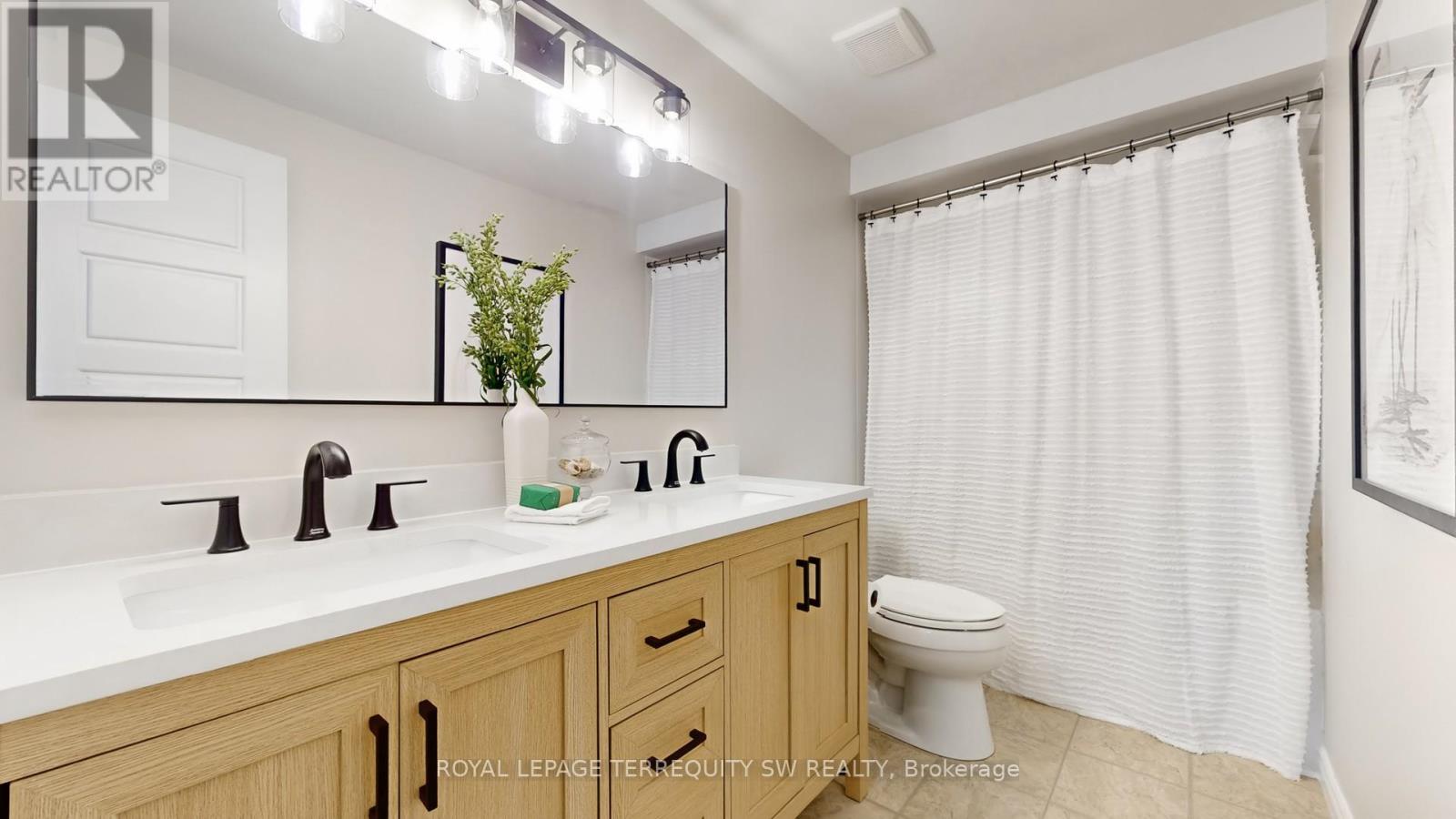 12 Newby Court, Brampton (Brampton North), Ontario  L6V 2R8 - Photo 29 - W12444199
