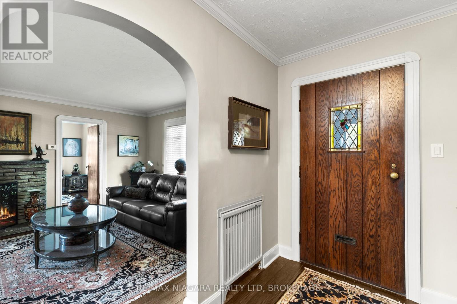 49 Weller Avenue, Welland (Prince Charles), Ontario  L3C 4L7 - Photo 7 - X12444255
