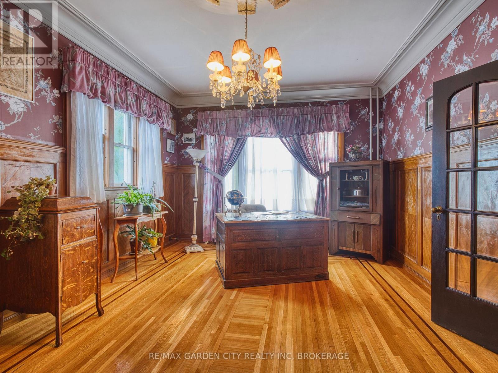 20 Evan Street, Welland (N. Welland), Ontario  L3B 3V4 - Photo 17 - X12444312