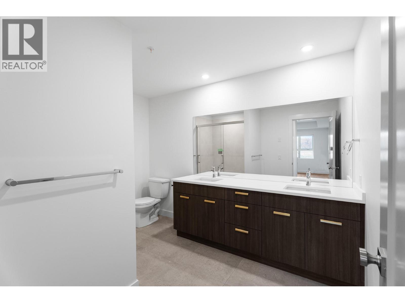 1844 Qu'appelle Boulevard Unit# 205, Kamloops, British Columbia  V2E 0E8 - Photo 5 - 10364462