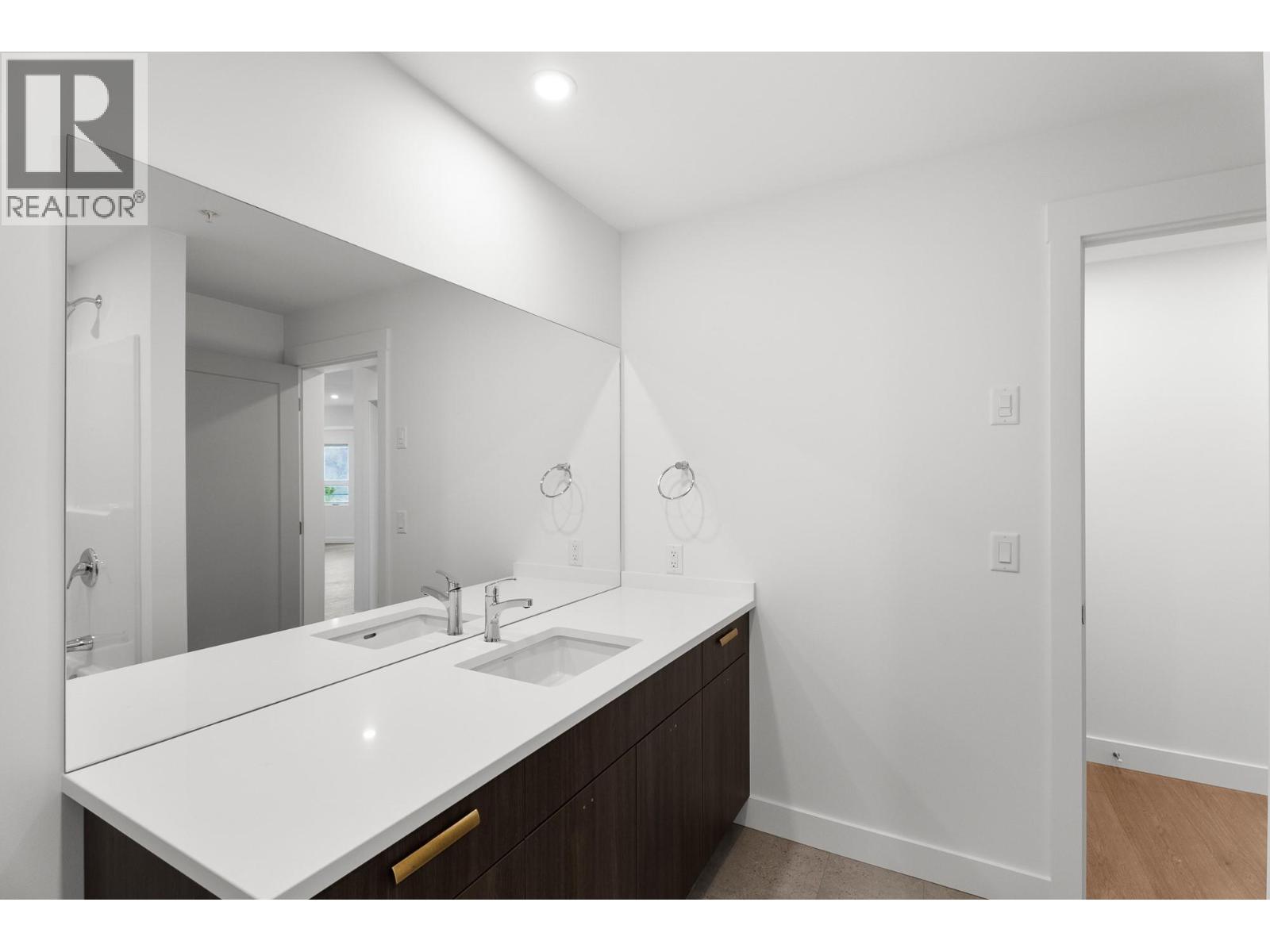 1844 Qu'appelle Boulevard Unit# 205, Kamloops, British Columbia  V2E 0E8 - Photo 51 - 10364462