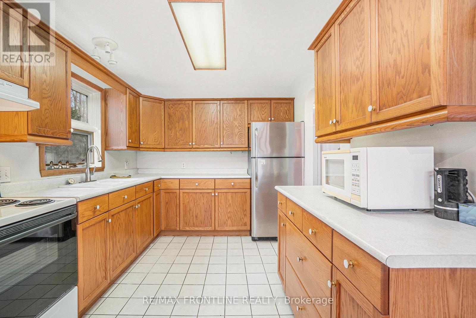 436 Miners Point Road, Tay Valley, Ontario  K7H 3C5 - Photo 10 - X12444291