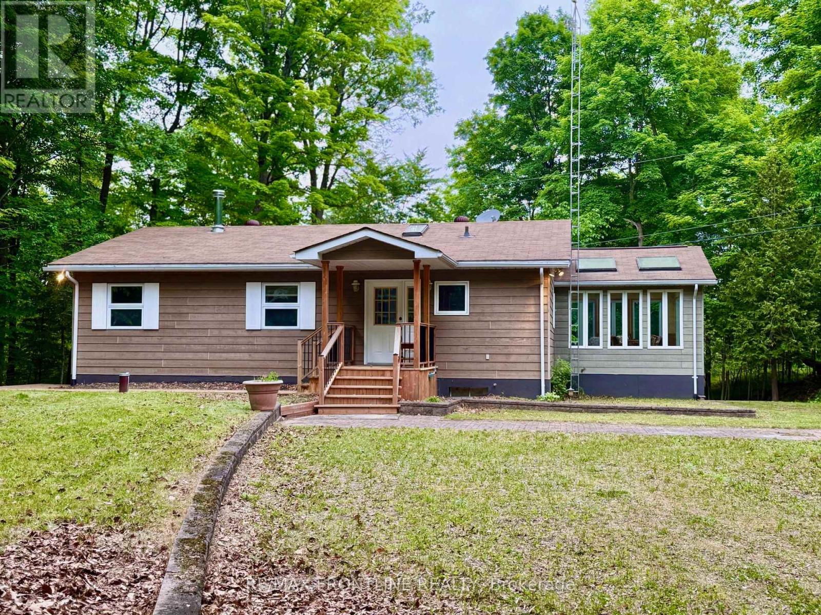 436 Miners Point Road, Tay Valley, Ontario  K7H 3C5 - Photo 41 - X12444291