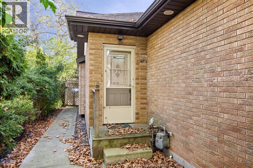 3740 Ouellette, Windsor, Ontario  N9E 3M7 - Photo 20 - 25025203