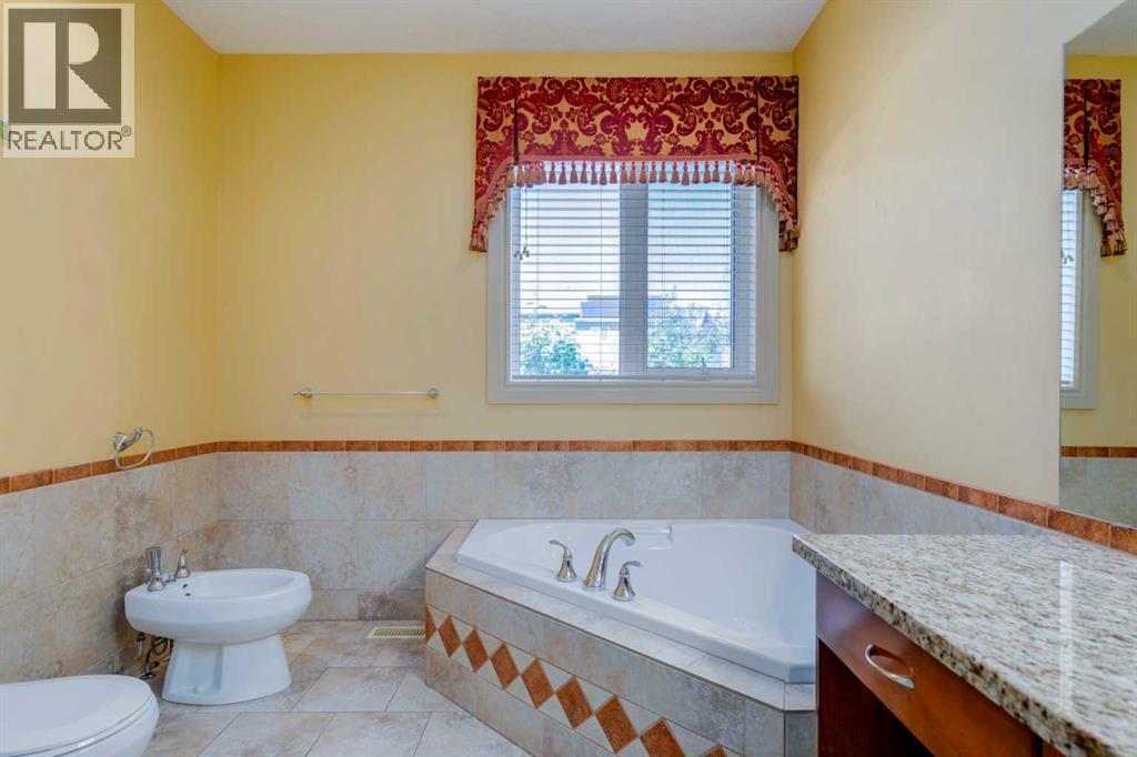 72 Panatella Manor Nw, Calgary, Alberta  T3K 0A7 - Photo 33 - A2230187