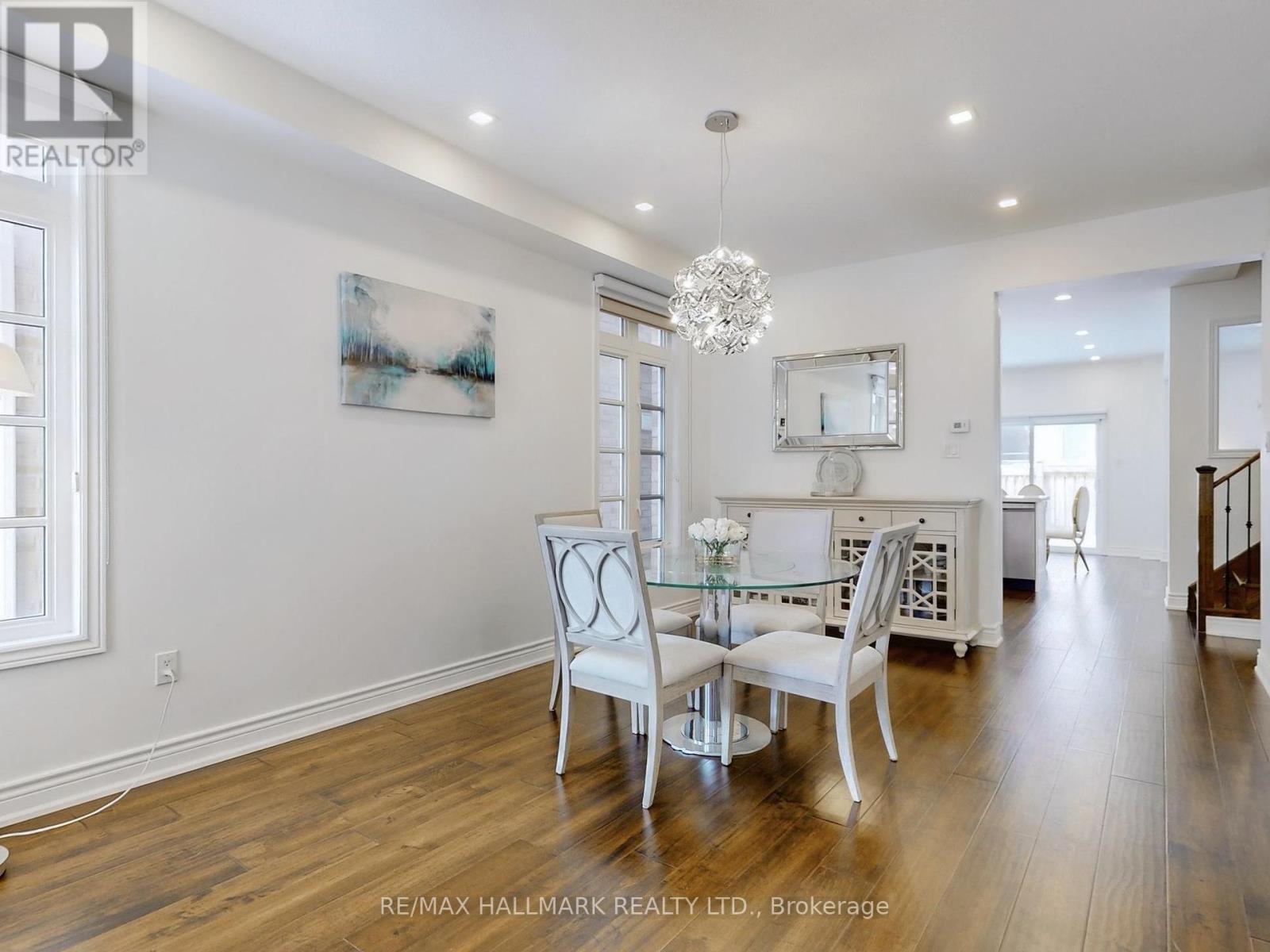 18 Yarden Drive, Vaughan, Ontario  L6A 0W2 - Photo 6 - N12338646