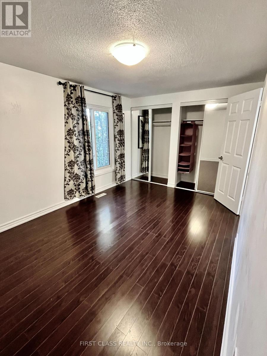 Upper - 9 Upton Crescent, Markham, Ontario  L3R 3T3 - Photo 8 - N12435842
