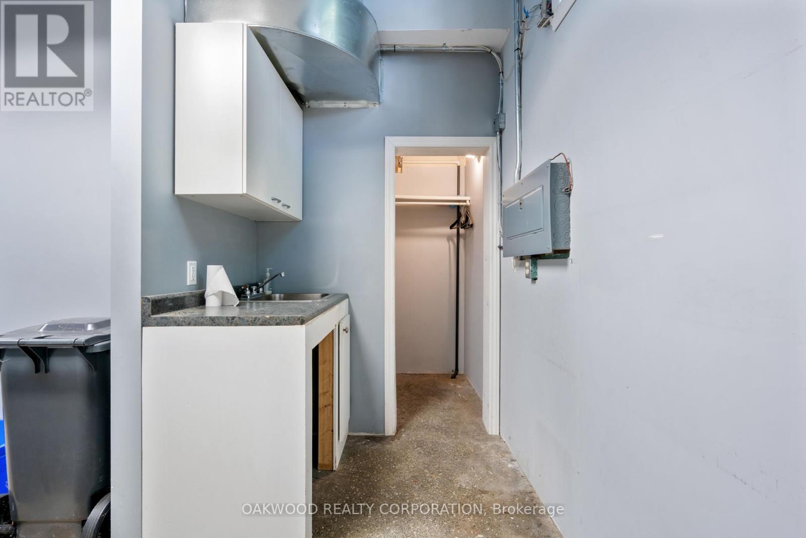 254 Pitt Street, Cornwall, Ontario  K6J 3P7 - Photo 17 - X12444179