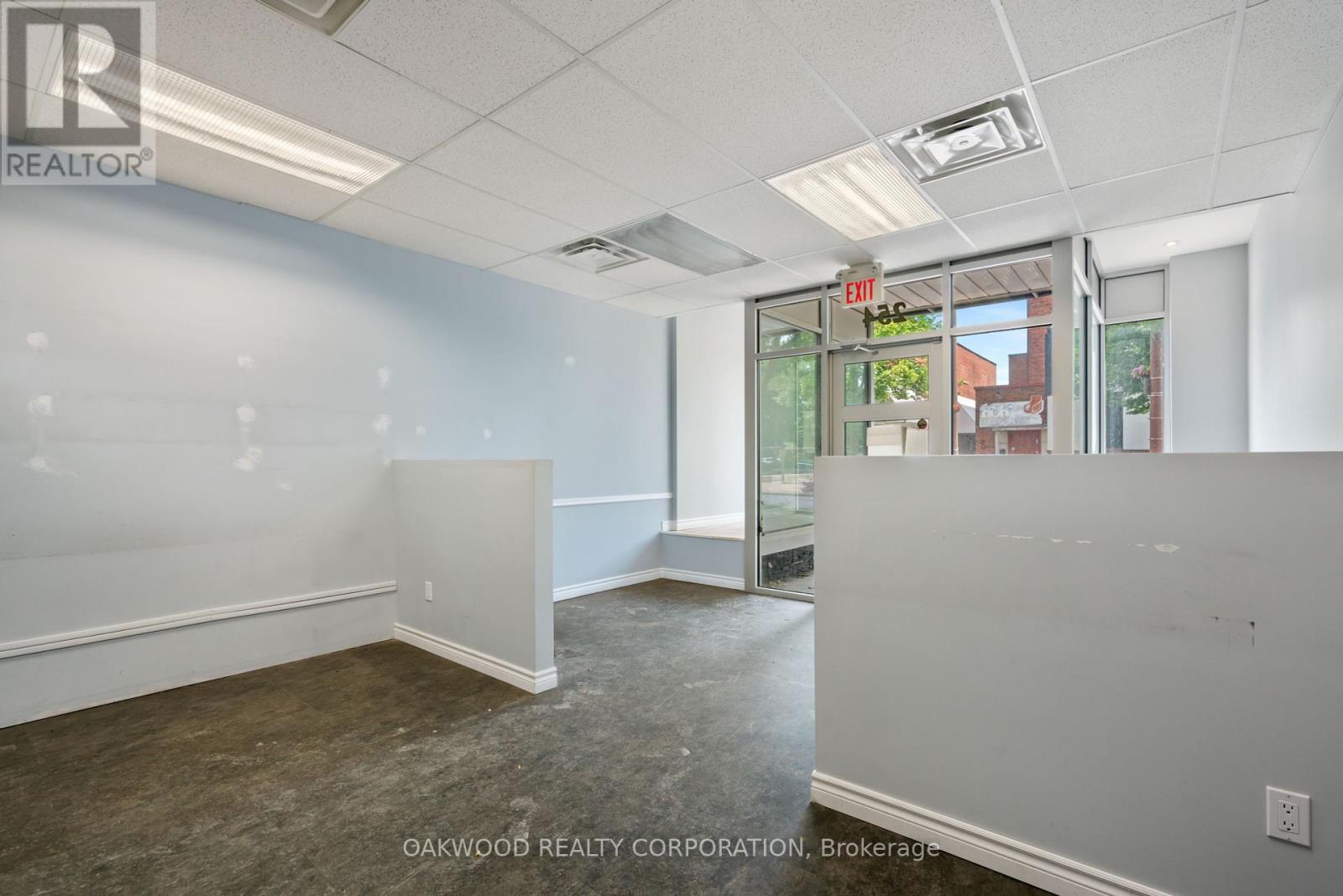 254 Pitt Street, Cornwall, Ontario  K6J 3P7 - Photo 7 - X12444179