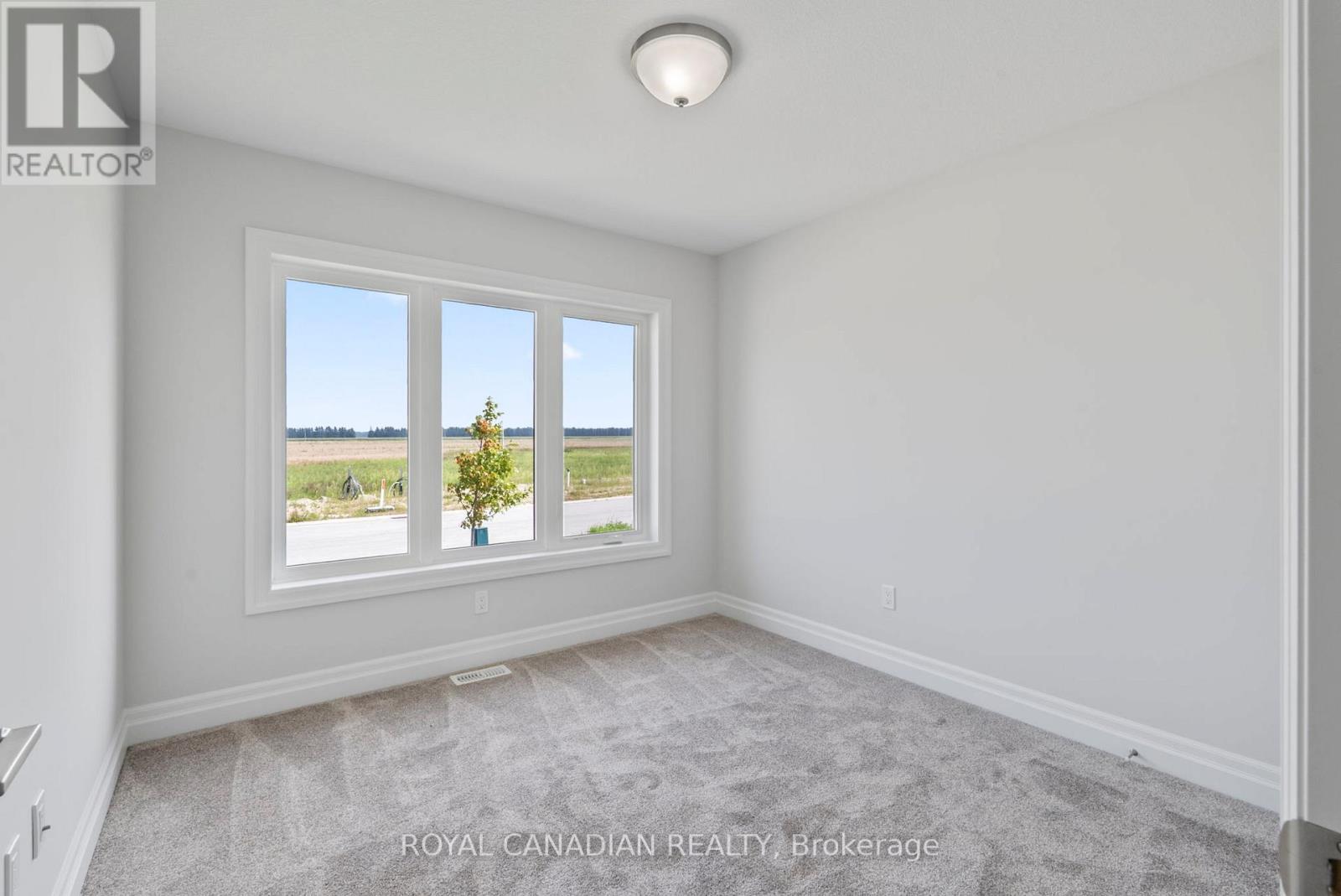 380 Hawthorne Street, Saugeen Shores, Ontario  N0H 2C3 - Photo 21 - X12444188