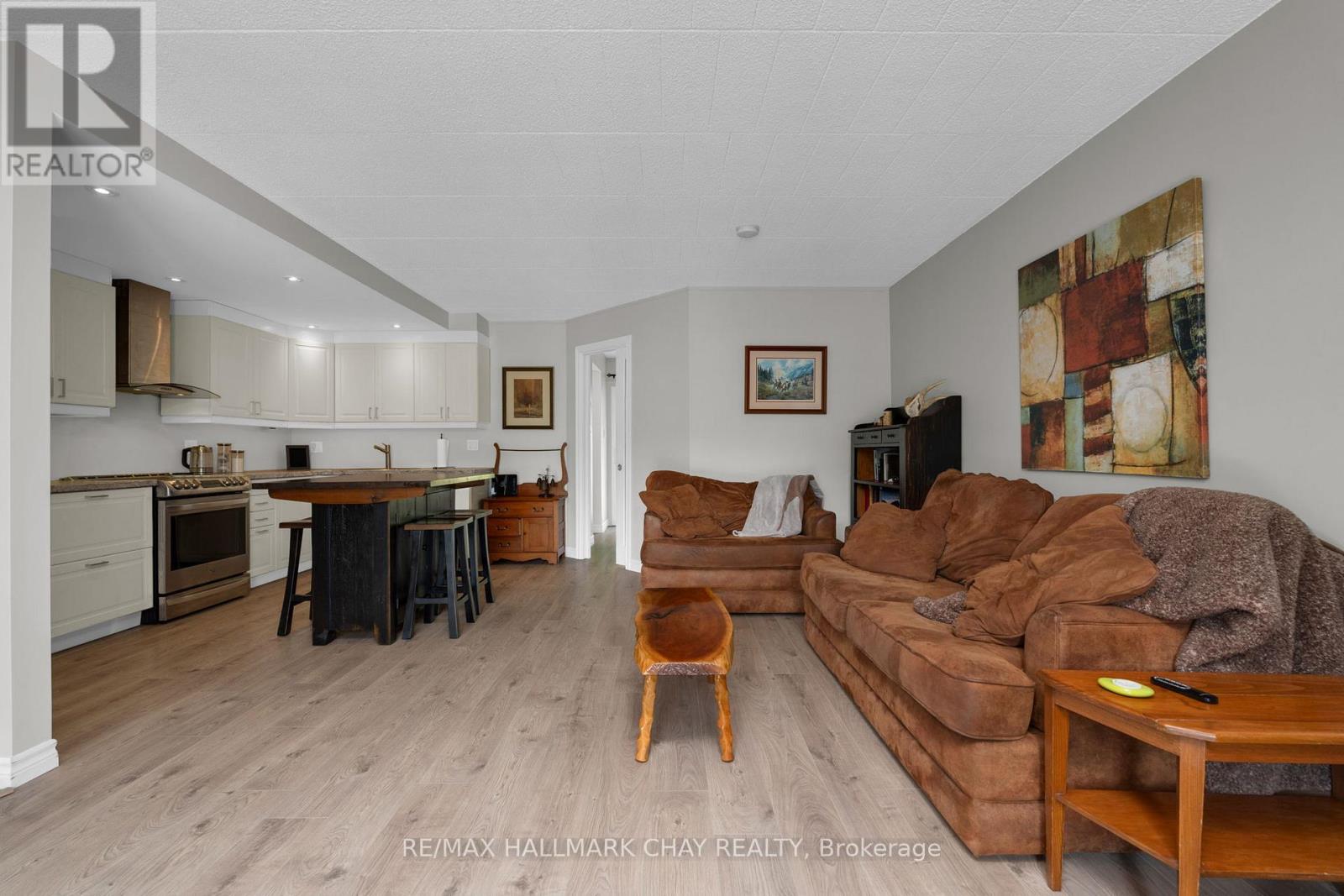 216 - 1102 Horseshoe Valley Road W, Oro-Medonte, Ontario  L4M 4Y8 - Photo 5 - S12215848