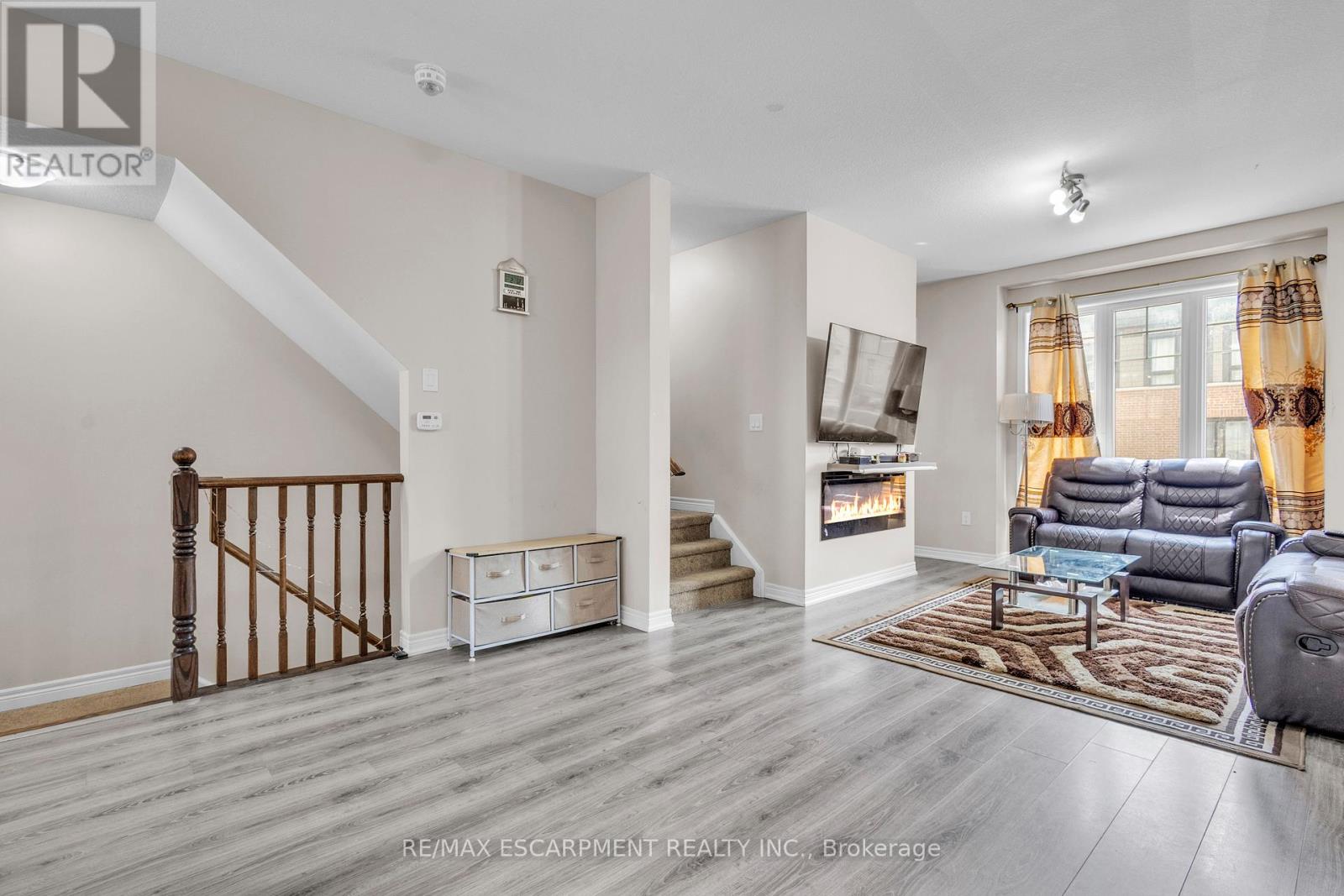 68 Esplanade Lane, Grimsby, Ontario  L3M 0H2 - Photo 30 - X12444192