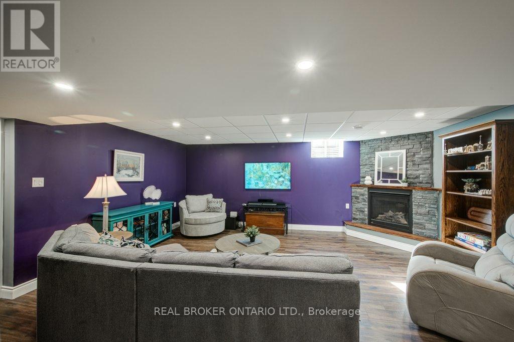 25 Pickett Court N, West Perth (Mitchell), Ontario  N0K 1N0 - Photo 20 - X12444201